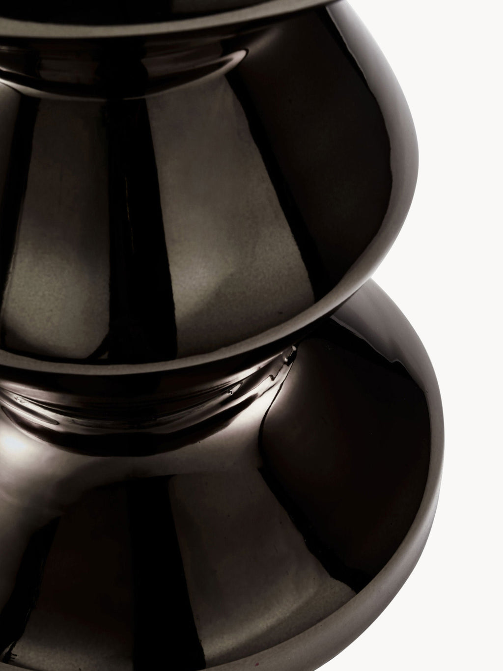 Zag Round Side Table Zig