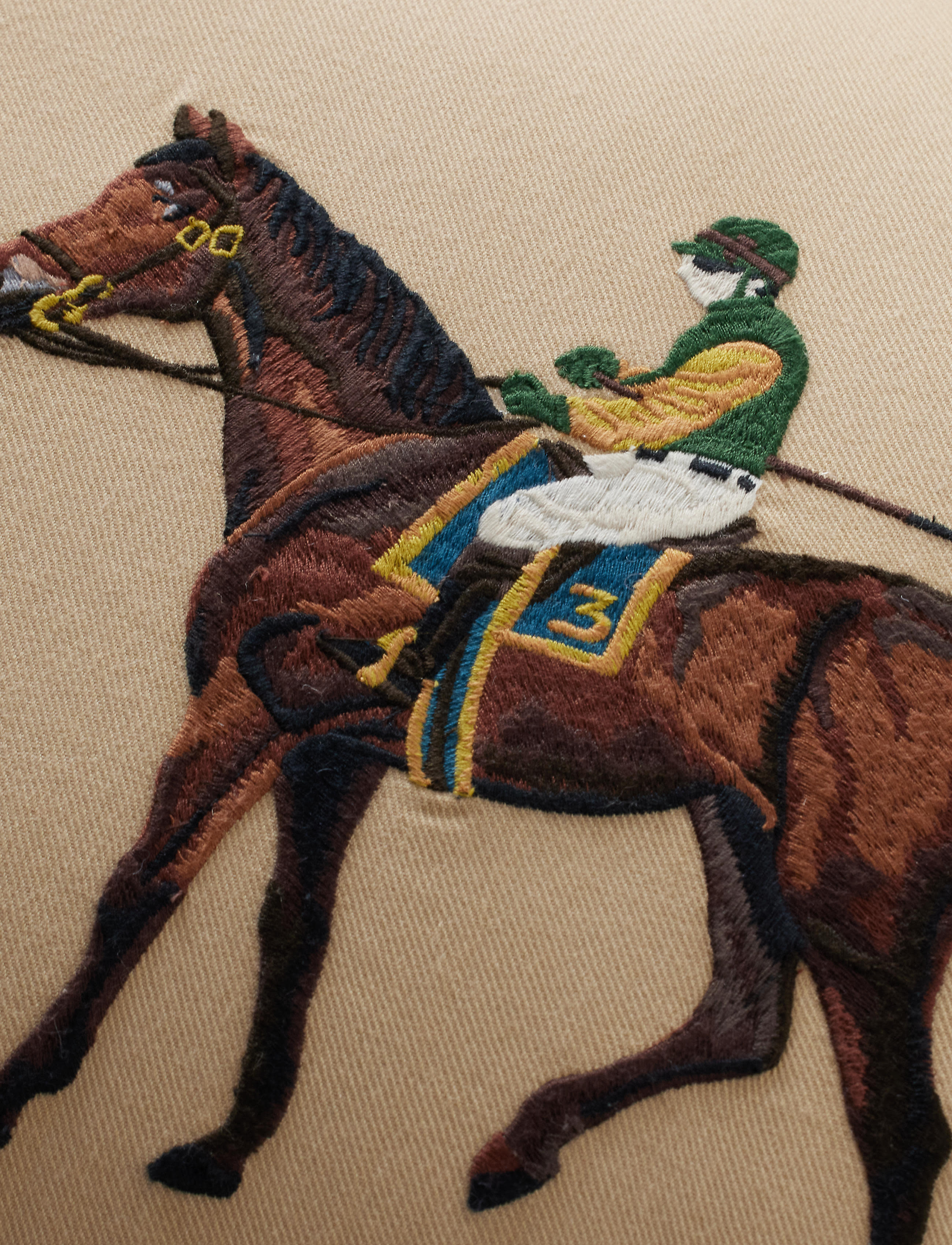 Gale Cushion