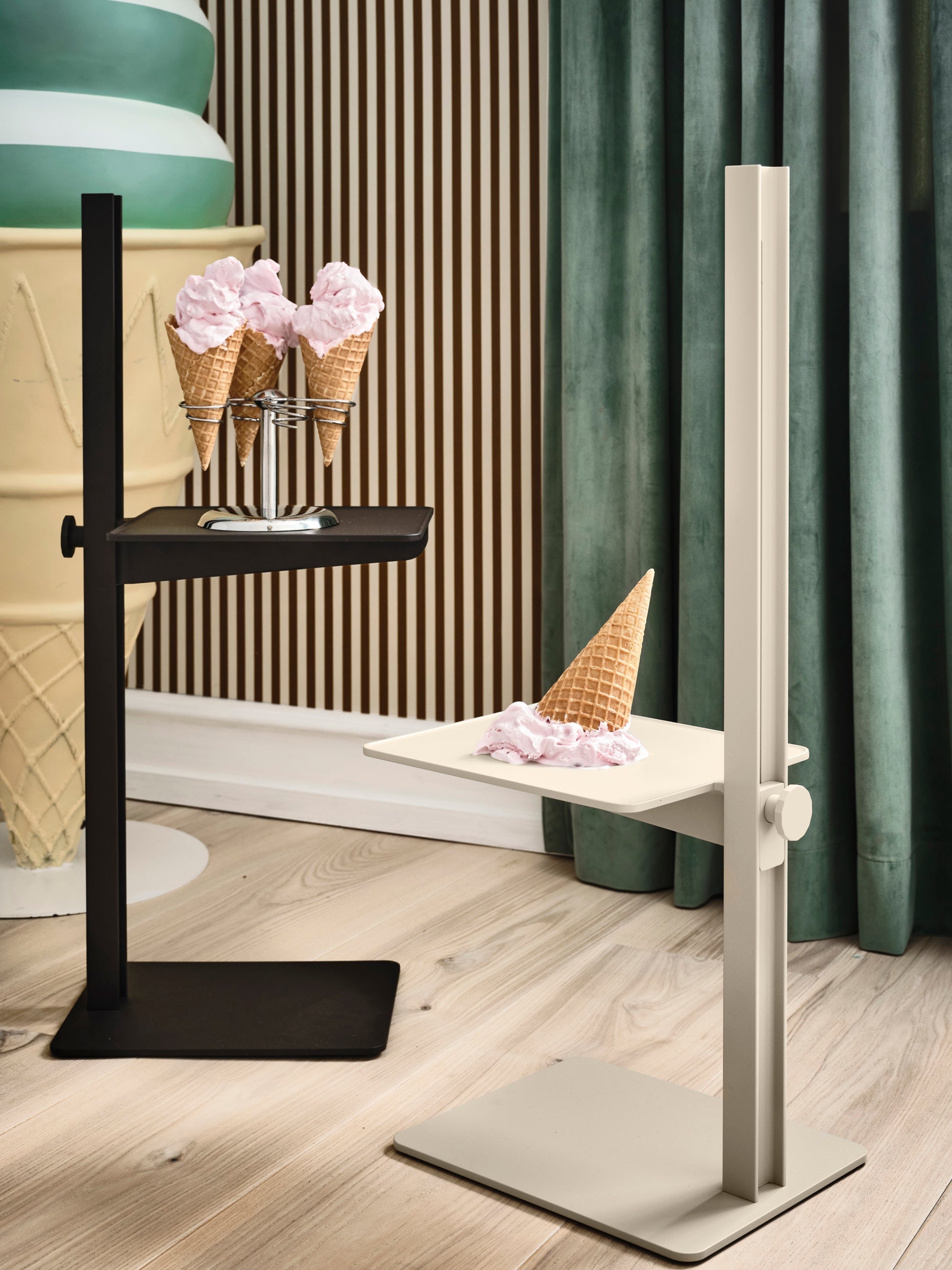 Museum Height-Adjustable Side Table