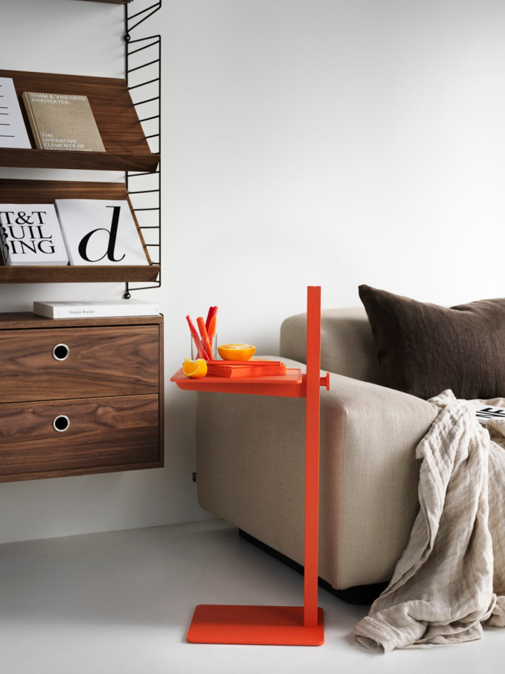 Museum Height-Adjustable Side Table