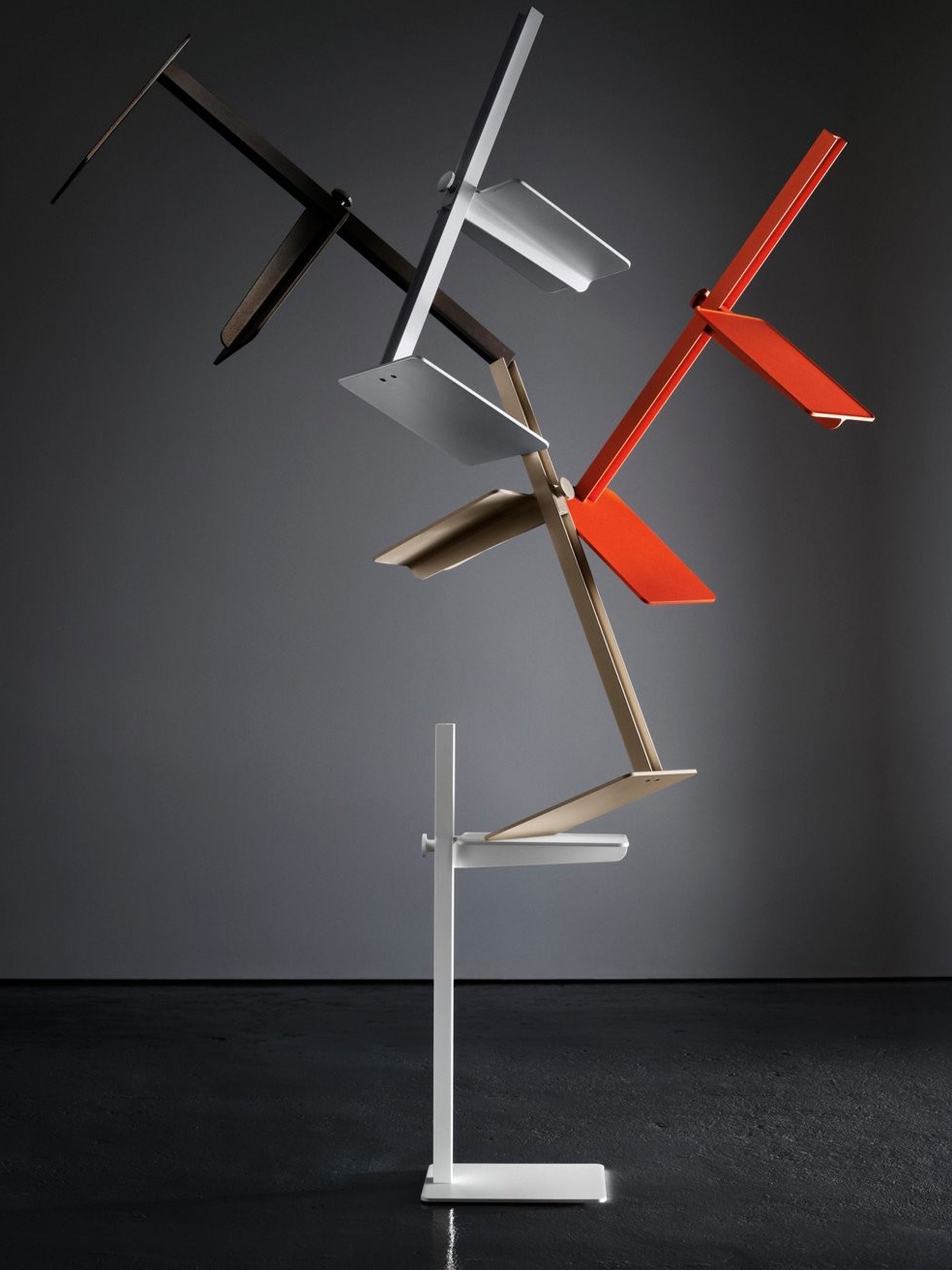 Museum Height-Adjustable Side Table