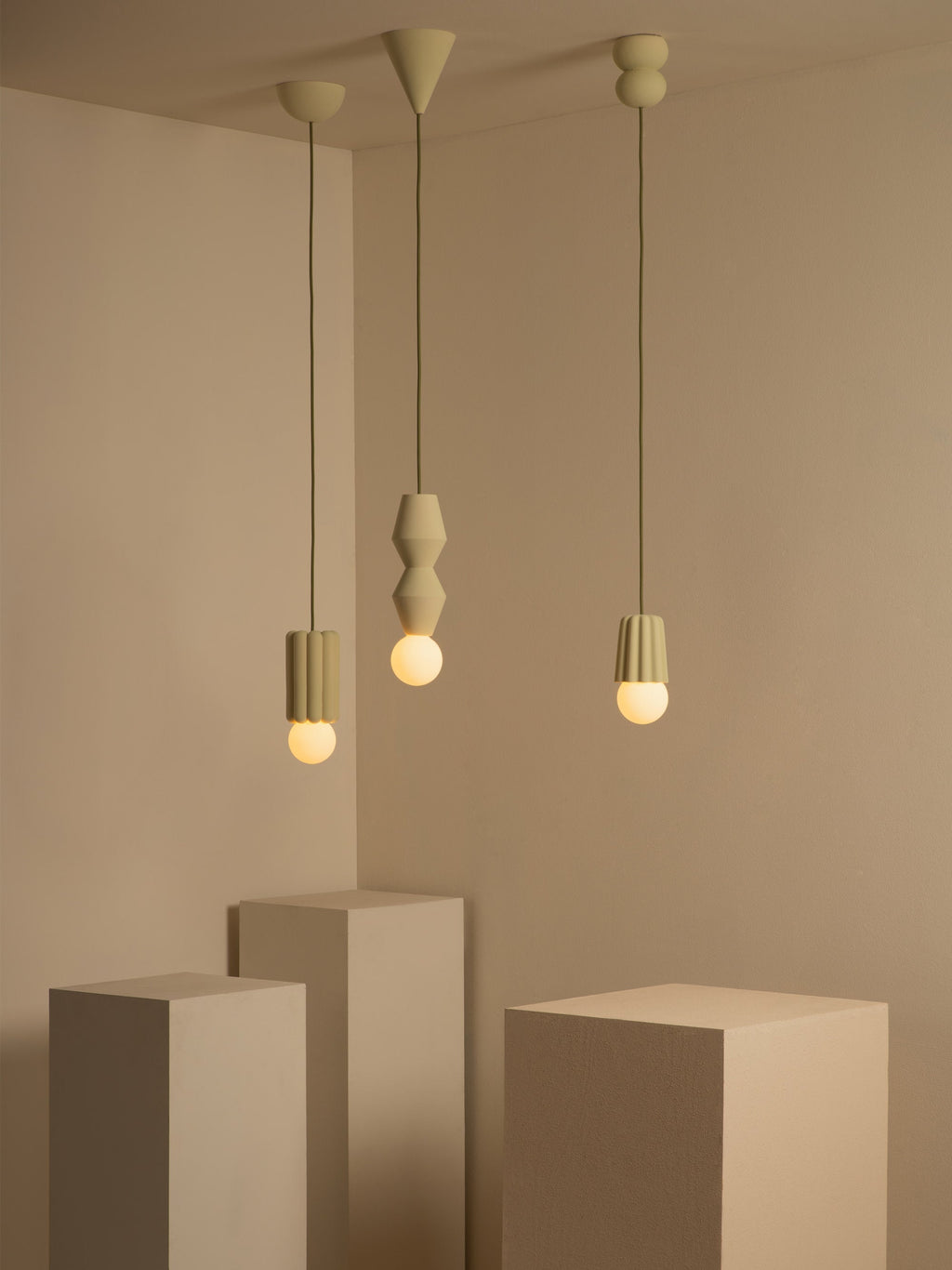 Small Handmade Dimmable Pendant Light STUCCO No. 1