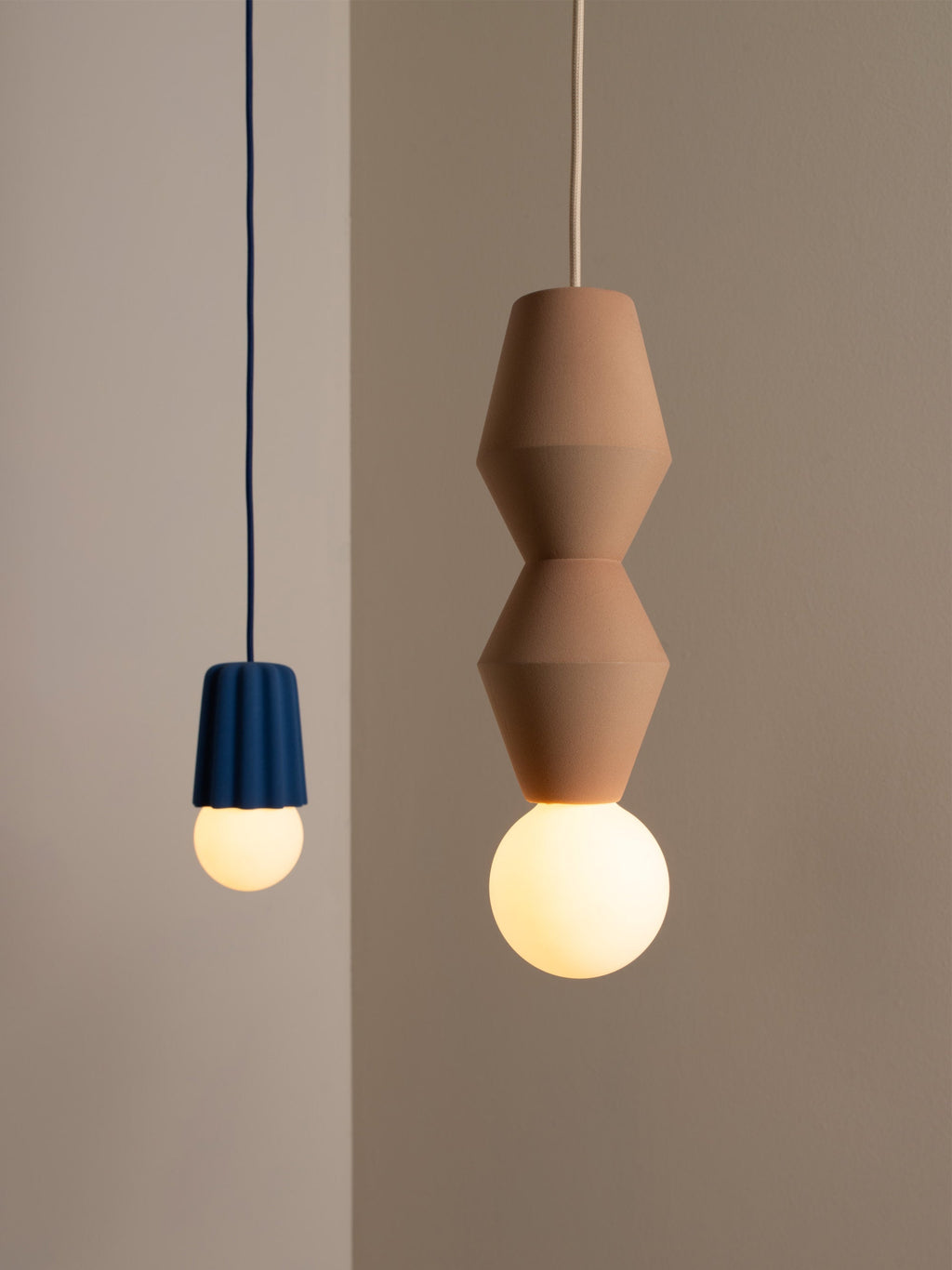Small Handmade Dimmable Pendant Light STUCCO No.: 2