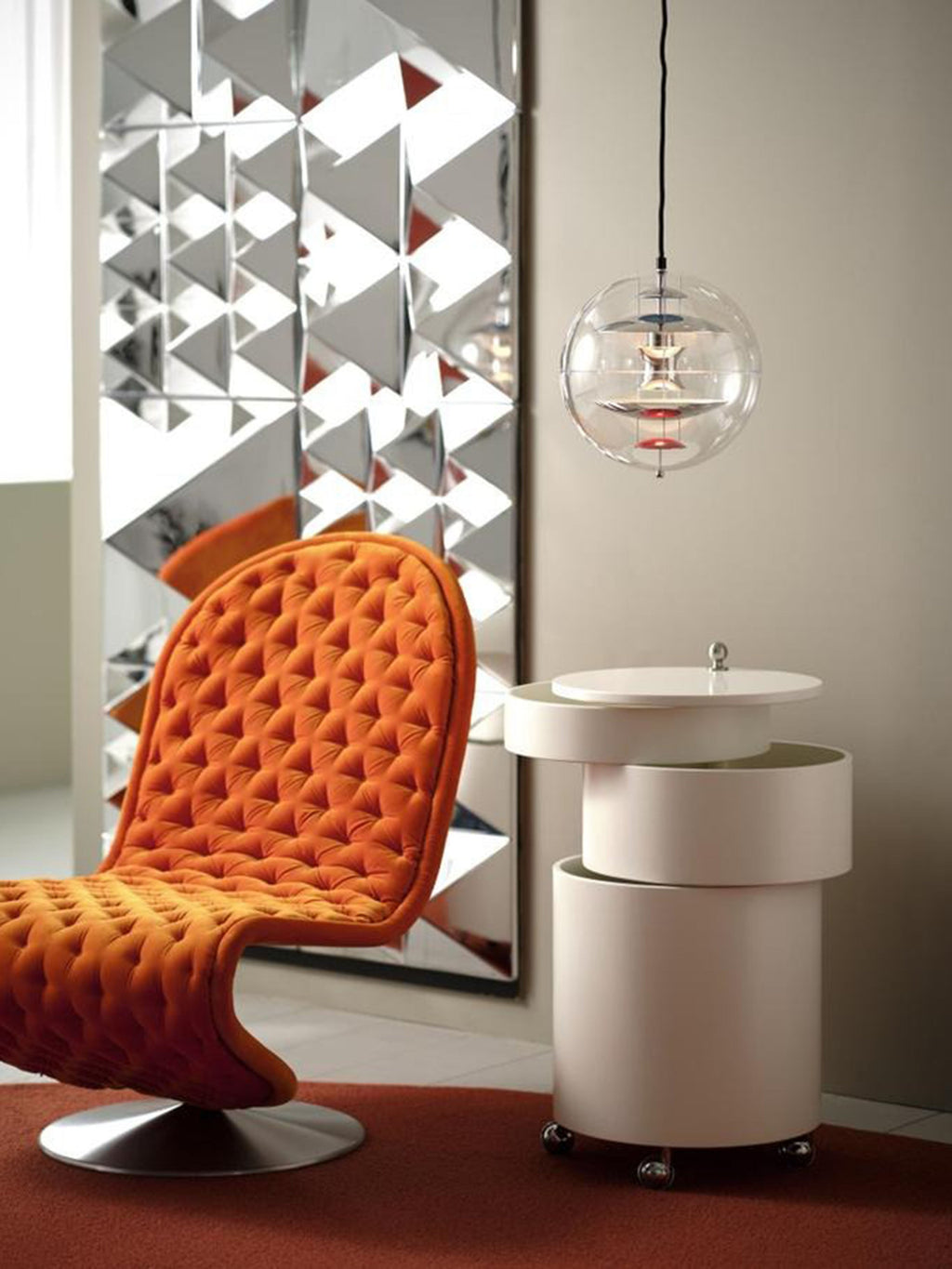 Globe Small Pendant Light VP, Design Verner Panton