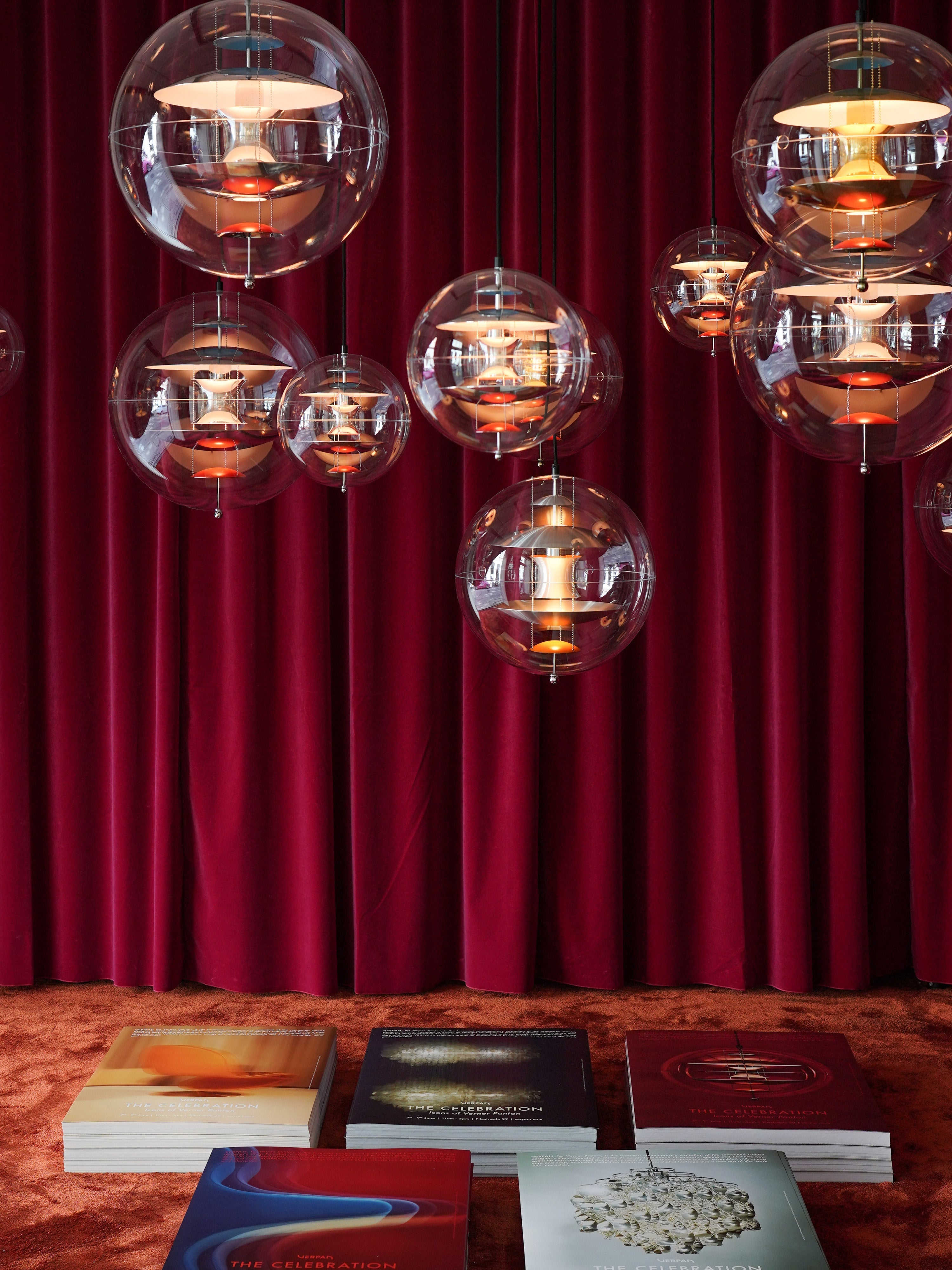 Globe Small Pendant Light VP, Design Verner Panton