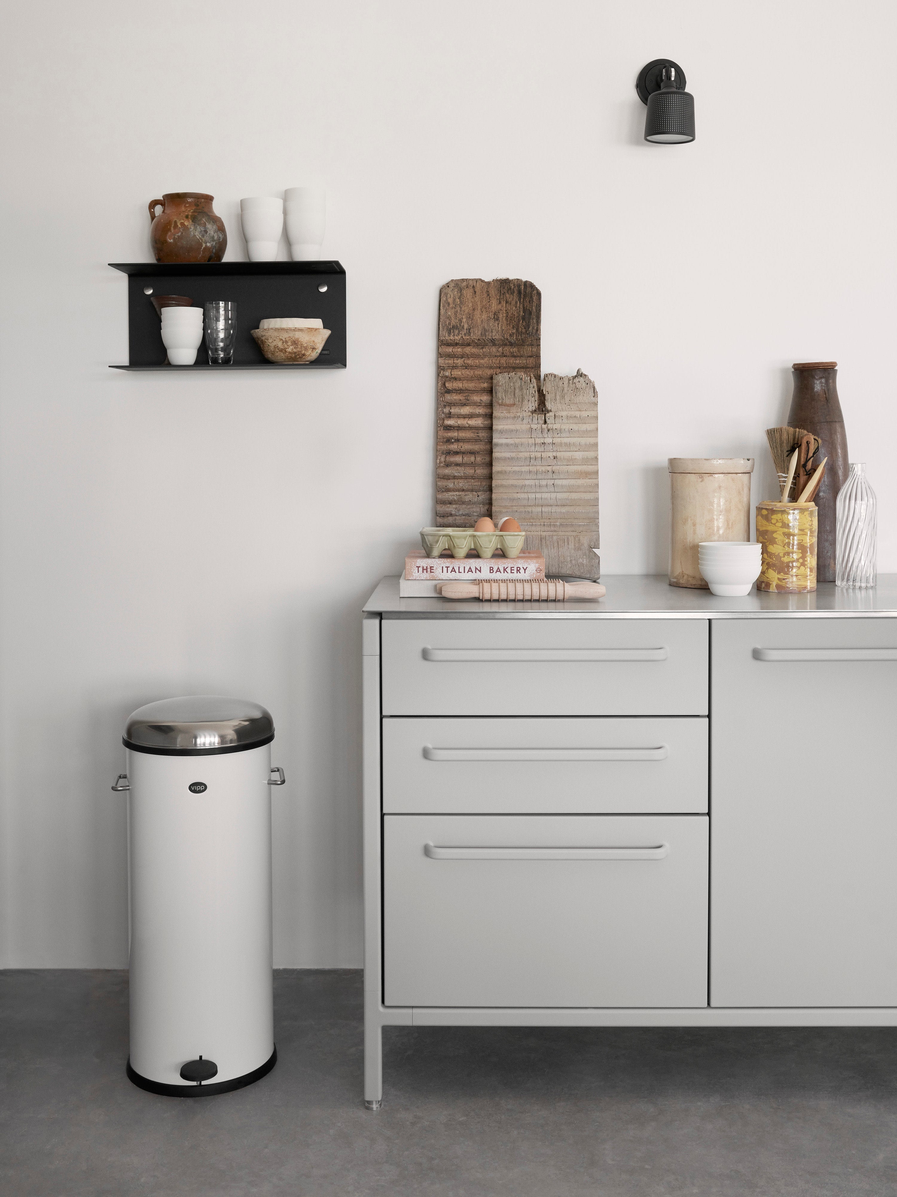 Vipp17 Waste Bin with Pedal Function