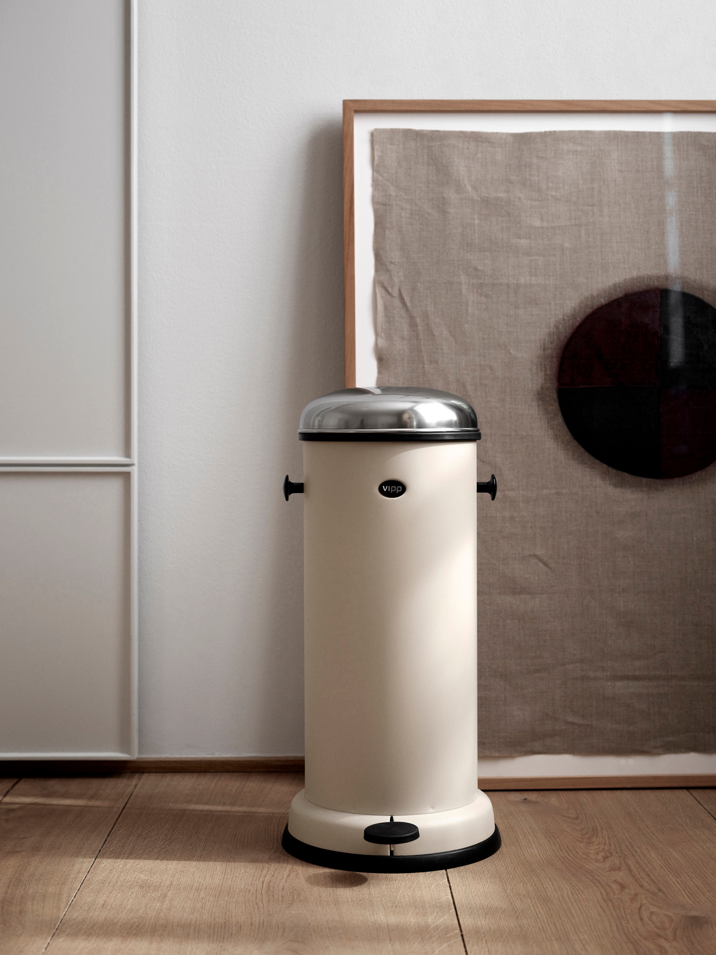 Vipp16 Waste Bin with Pedal Function