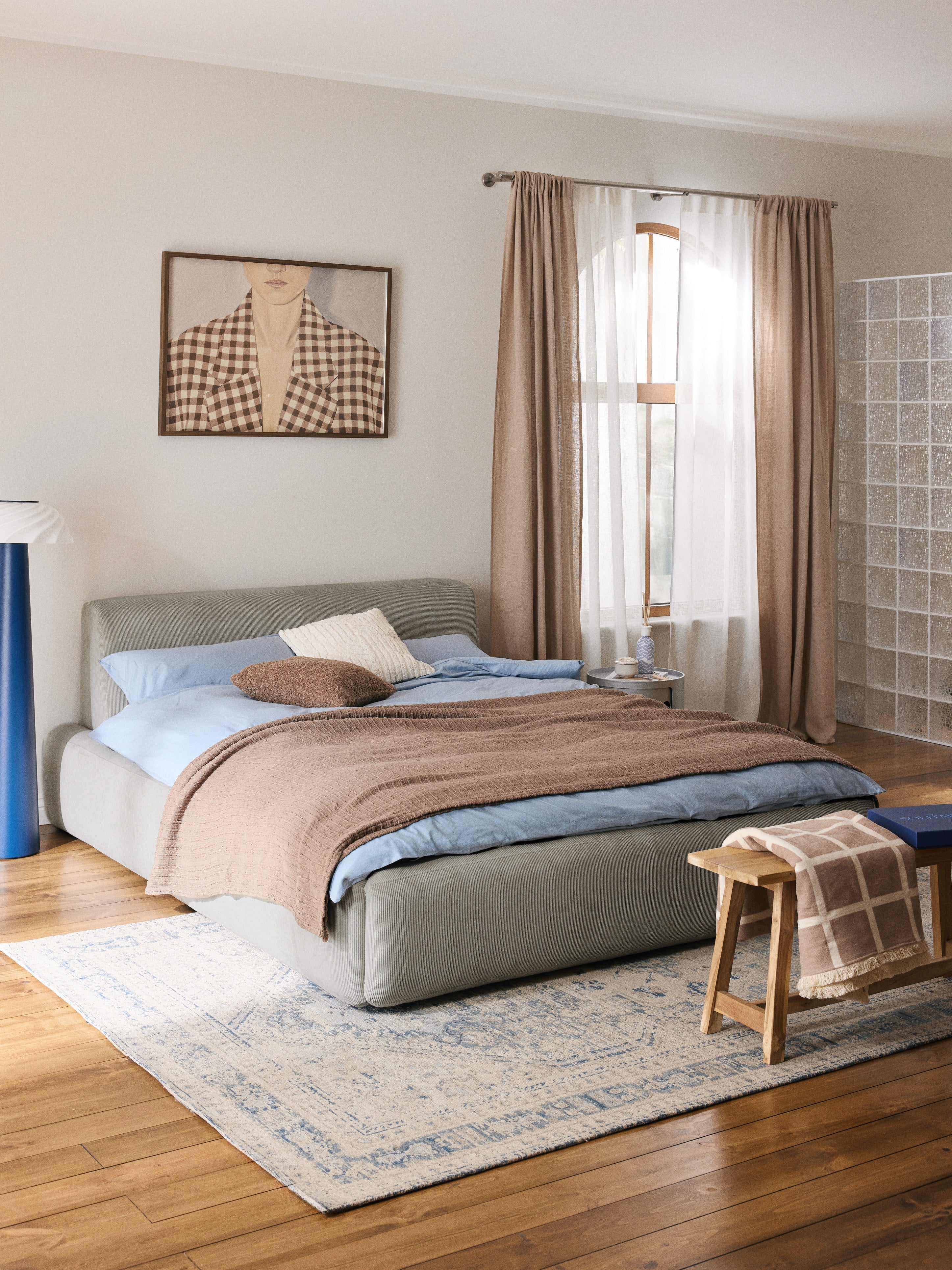 Melva Upholstered Bed with Storage