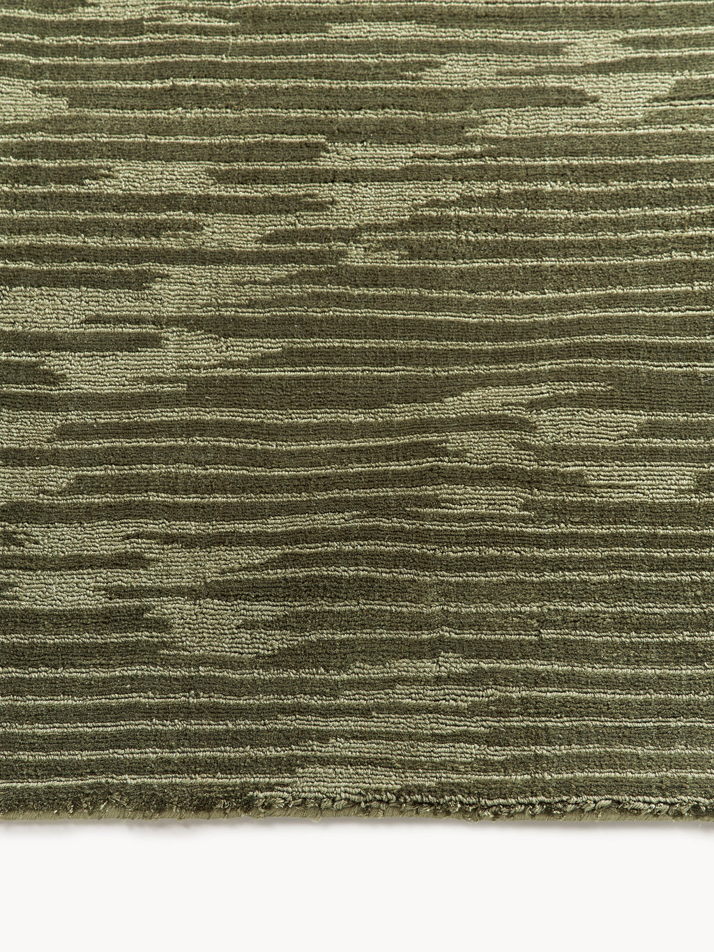 Oriana Hand-Woven Lyocell Rug
