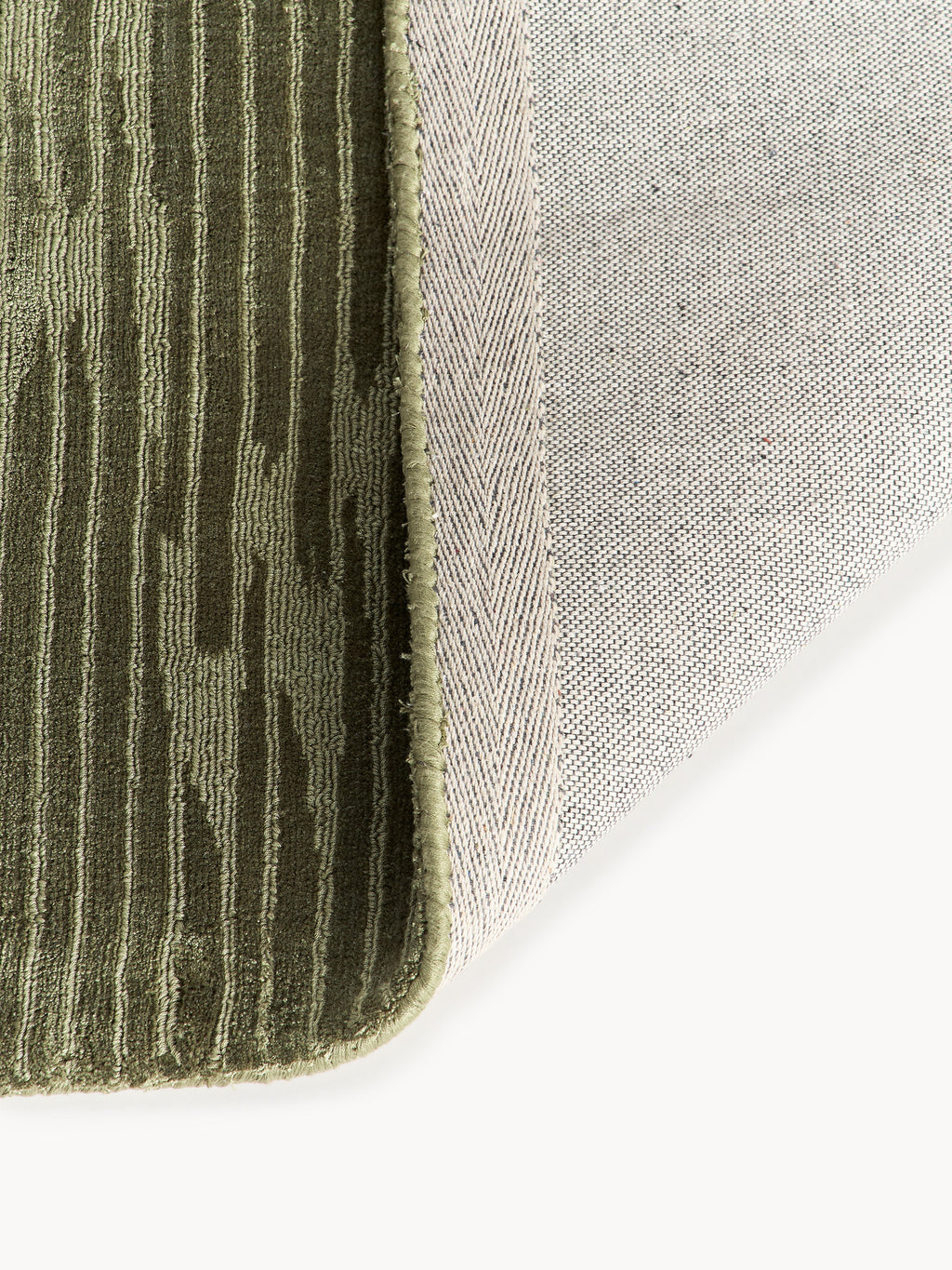 Oriana Hand-Woven Lyocell Rug