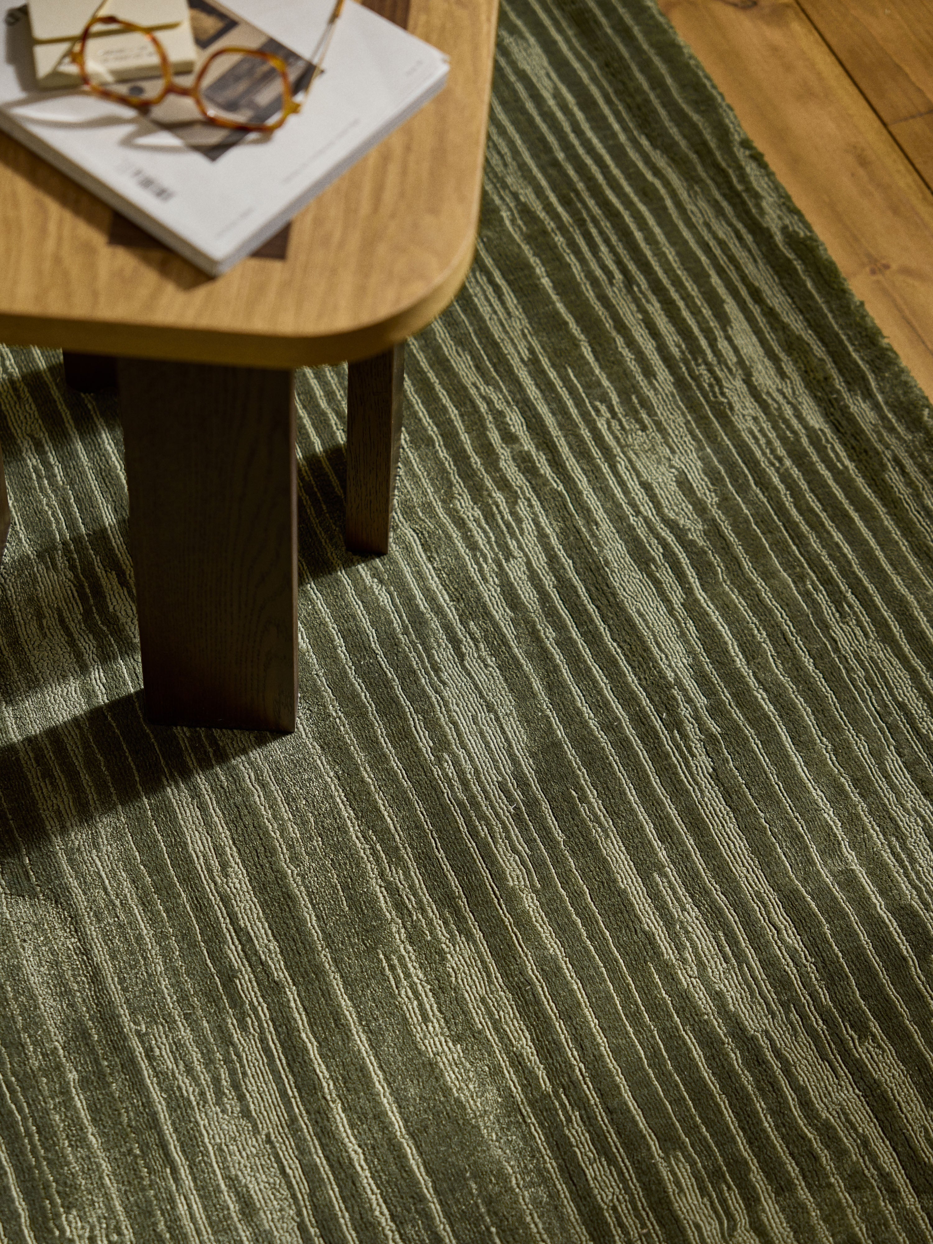 Oriana Hand-Woven Lyocell Rug