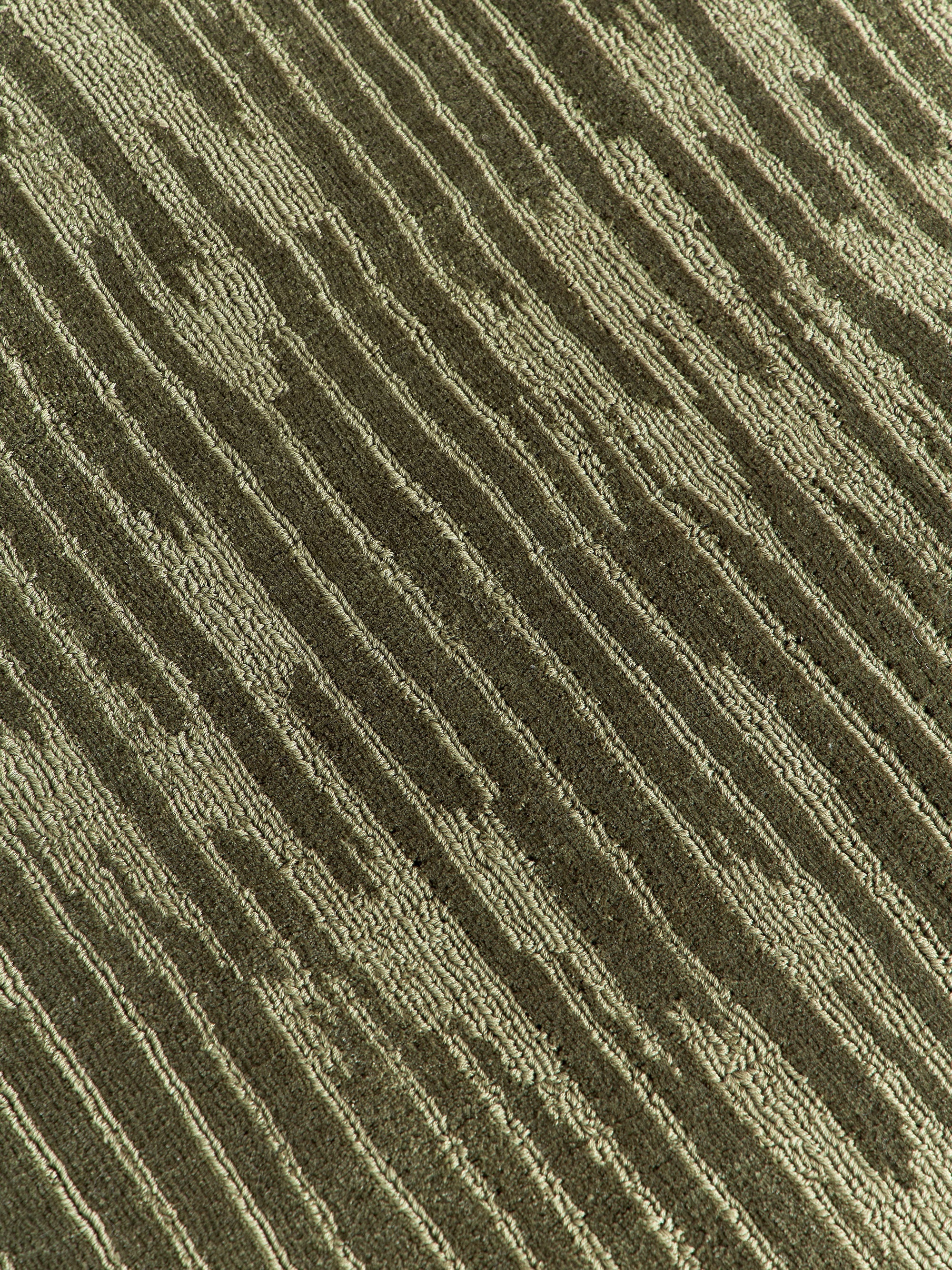 Oriana Hand-Woven Lyocell Rug