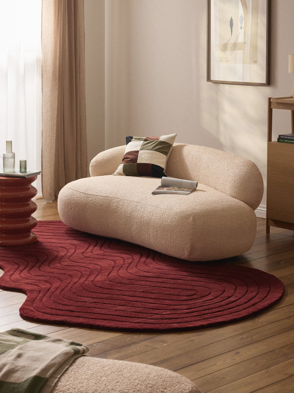 Aliza Organic-Shaped Hand-Tufted Wool Rug