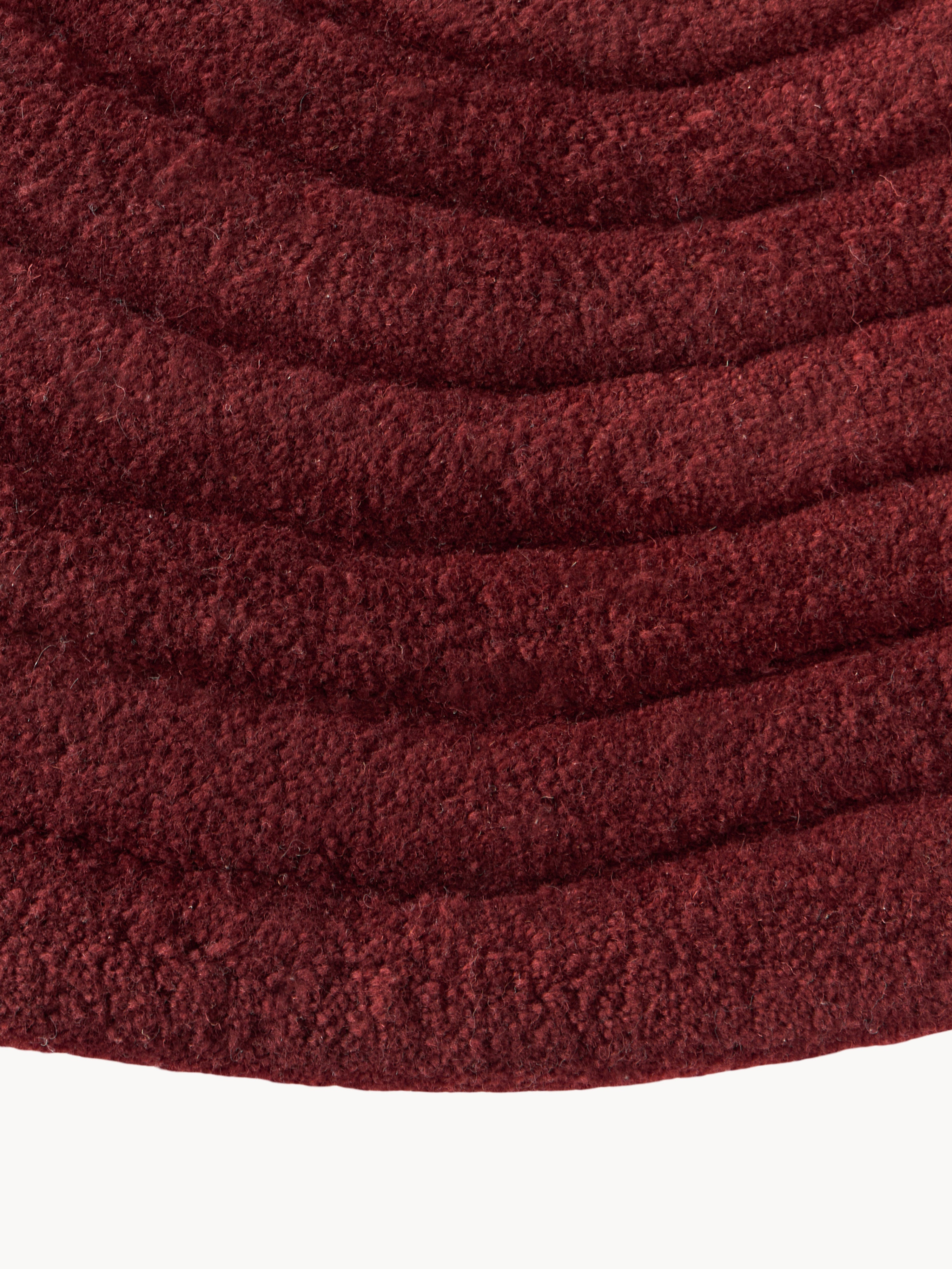 Aliza Organic-Shaped Hand-Tufted Wool Rug