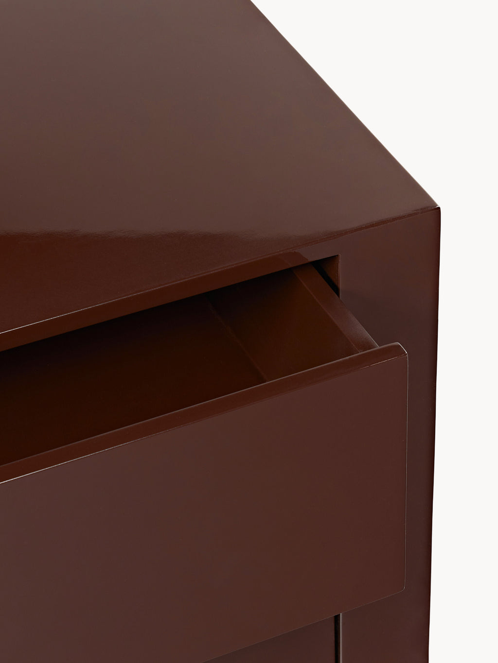 Liv Dresser