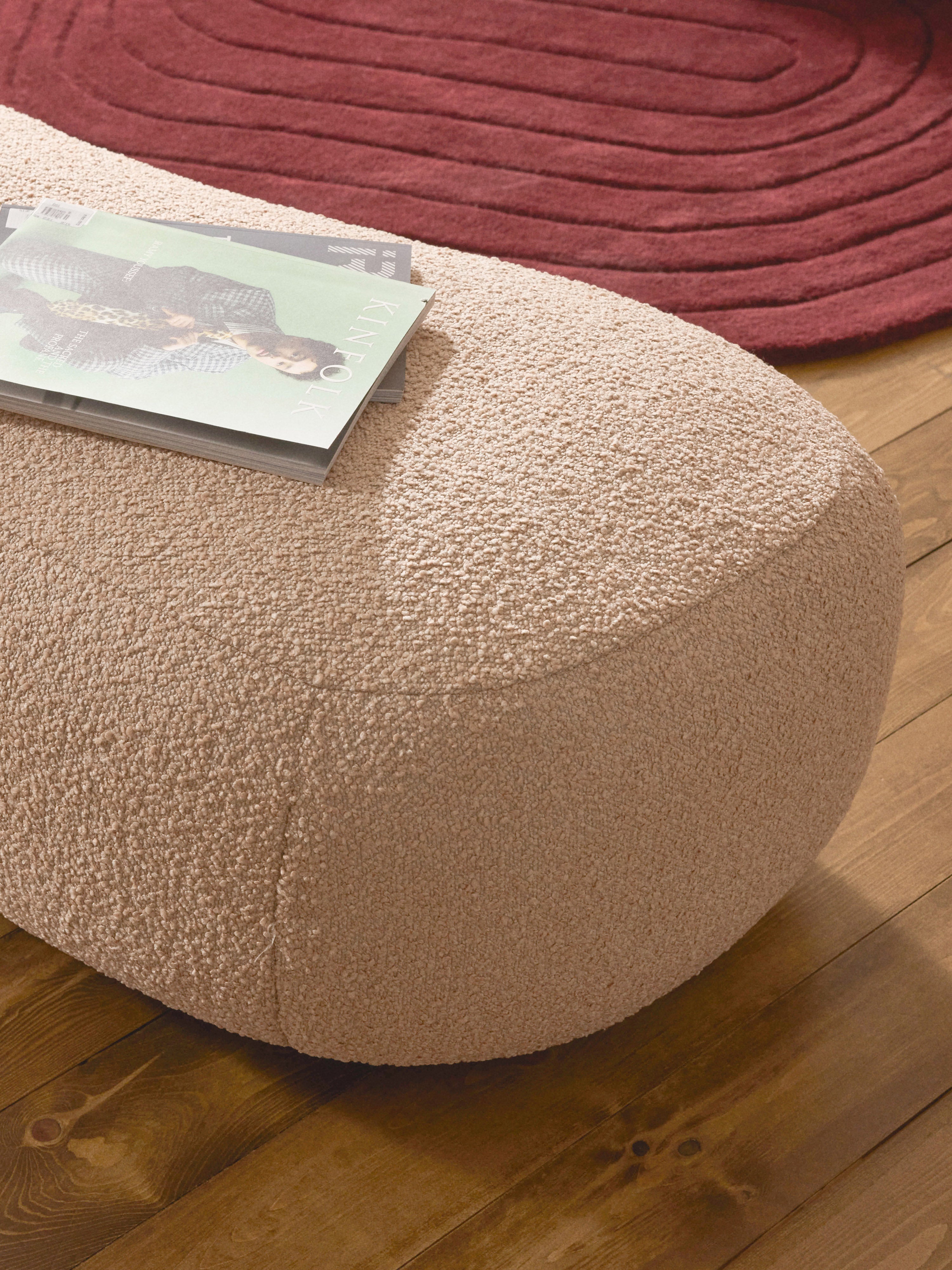 Alba Bouclé XL Ottoman