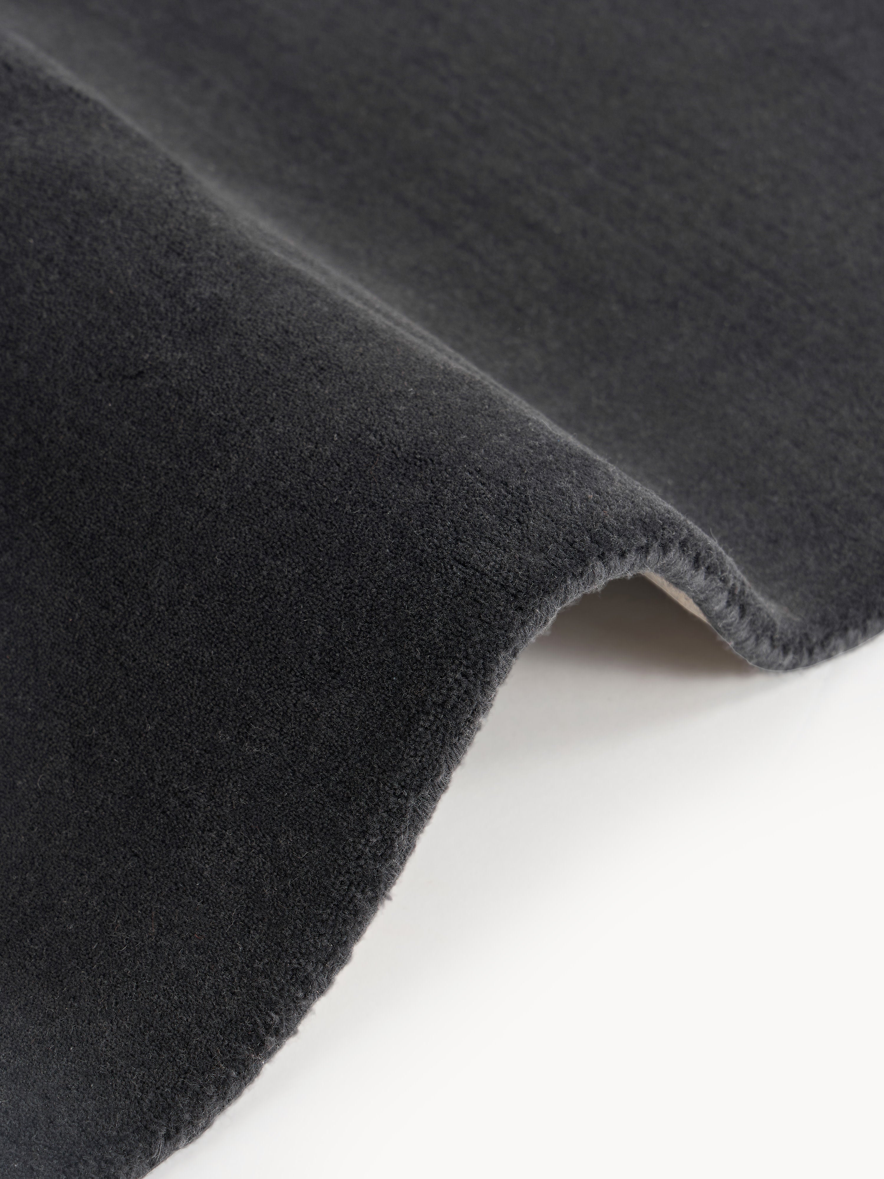 Zayne Hand-Tufted Wool Rug
