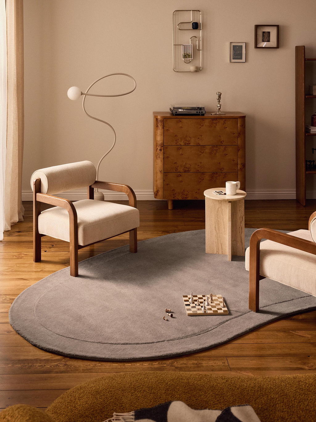 Kadey Organic-Shaped Hand-Tufted Wool Rug