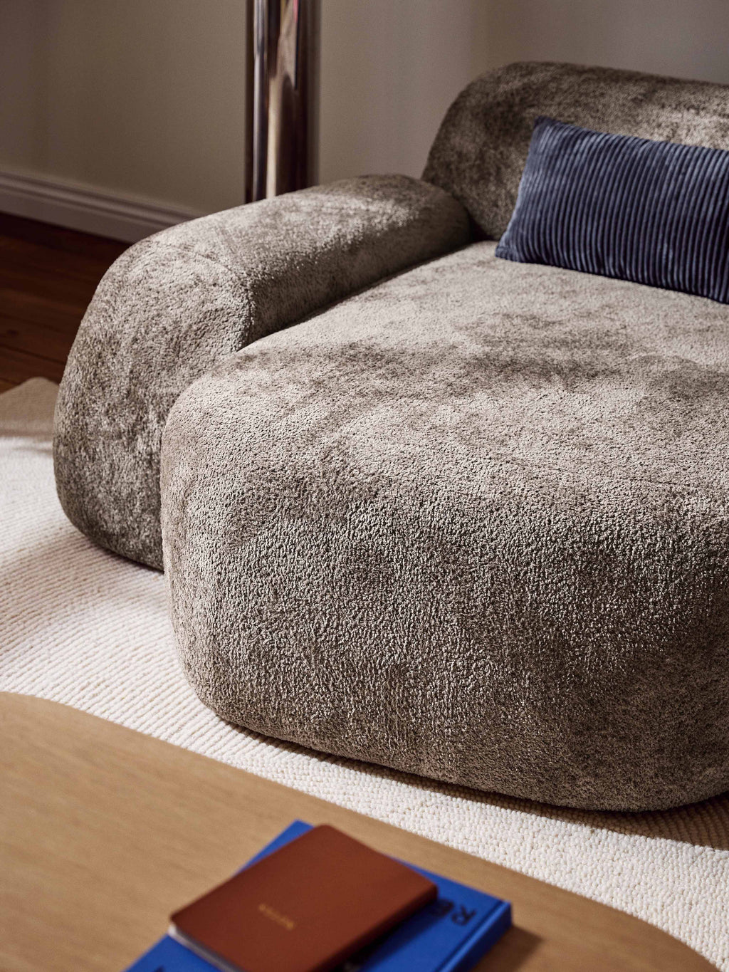 Wolke XL Teddy Bouclé Lounge Chair