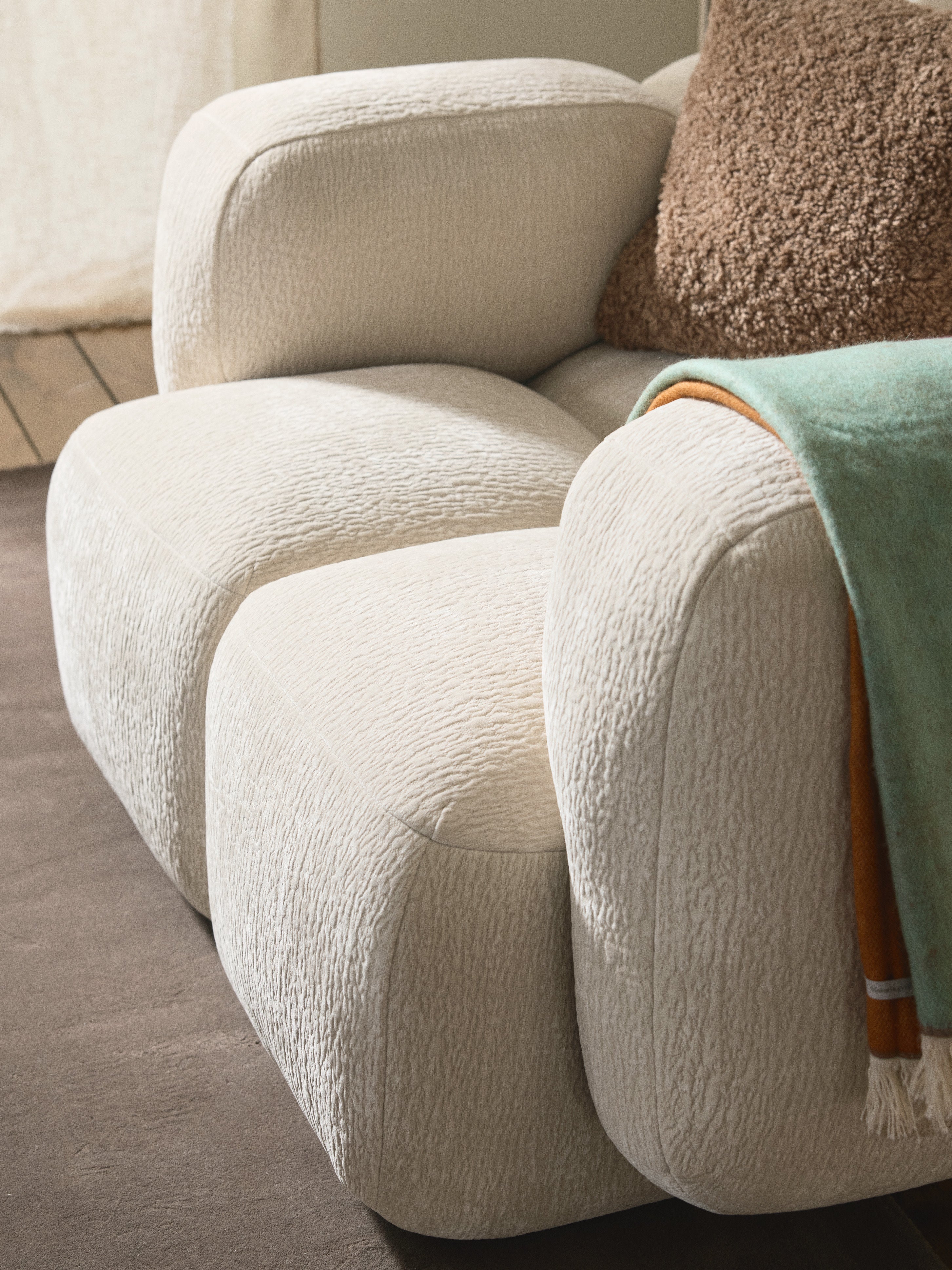 Tayla Lounge Chair