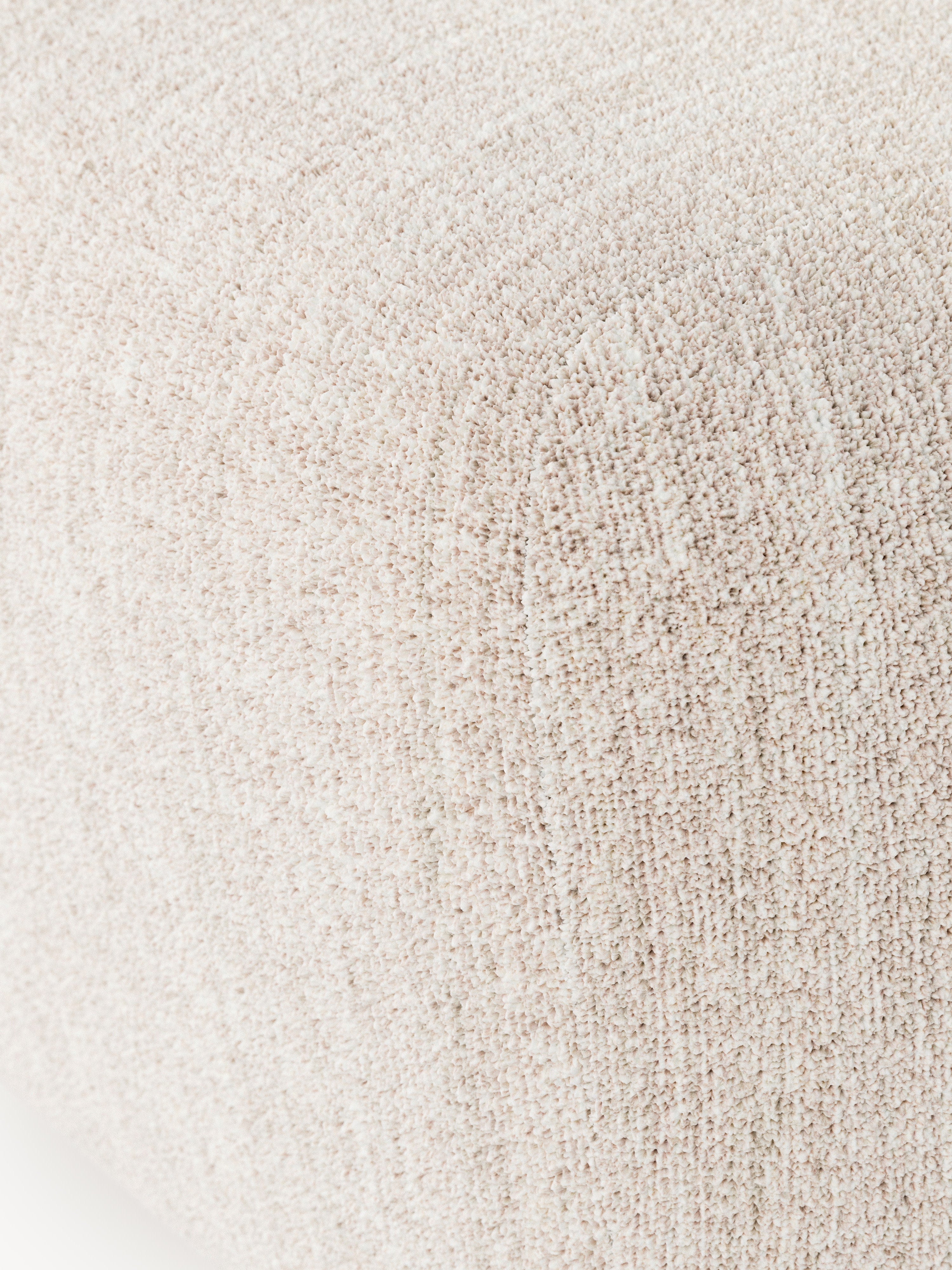 Wolke Oval Bouclé Ottoman