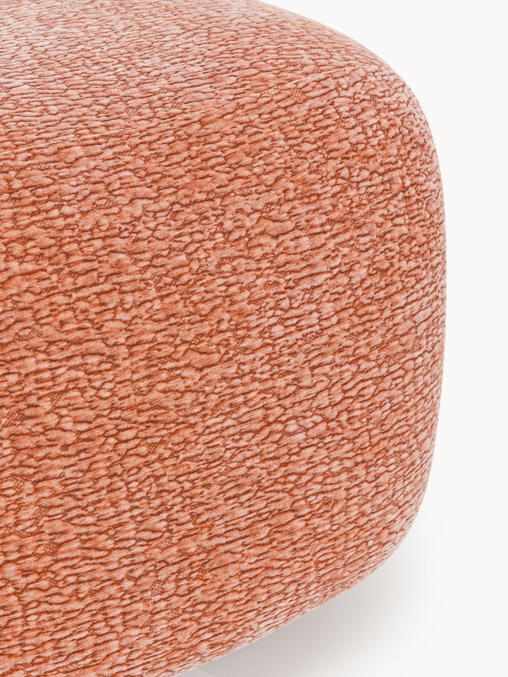Wolke Oval Ottoman