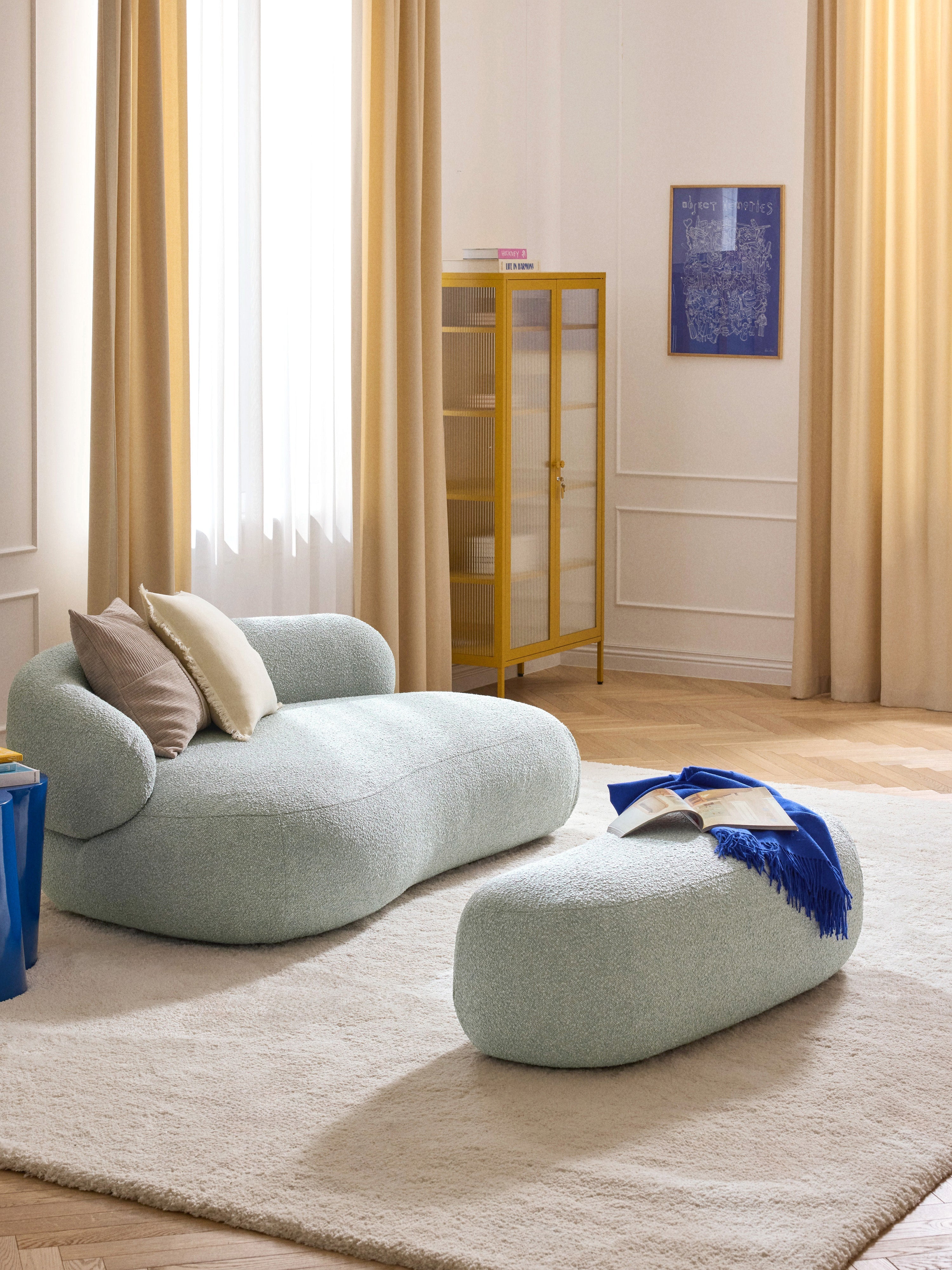Alba Bouclé XL Ottoman