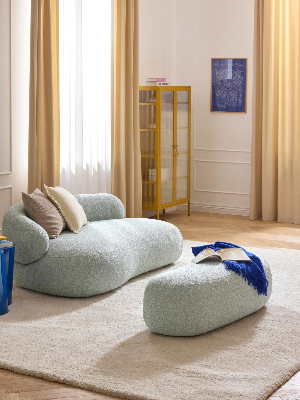Alba Bouclé XL Ottoman