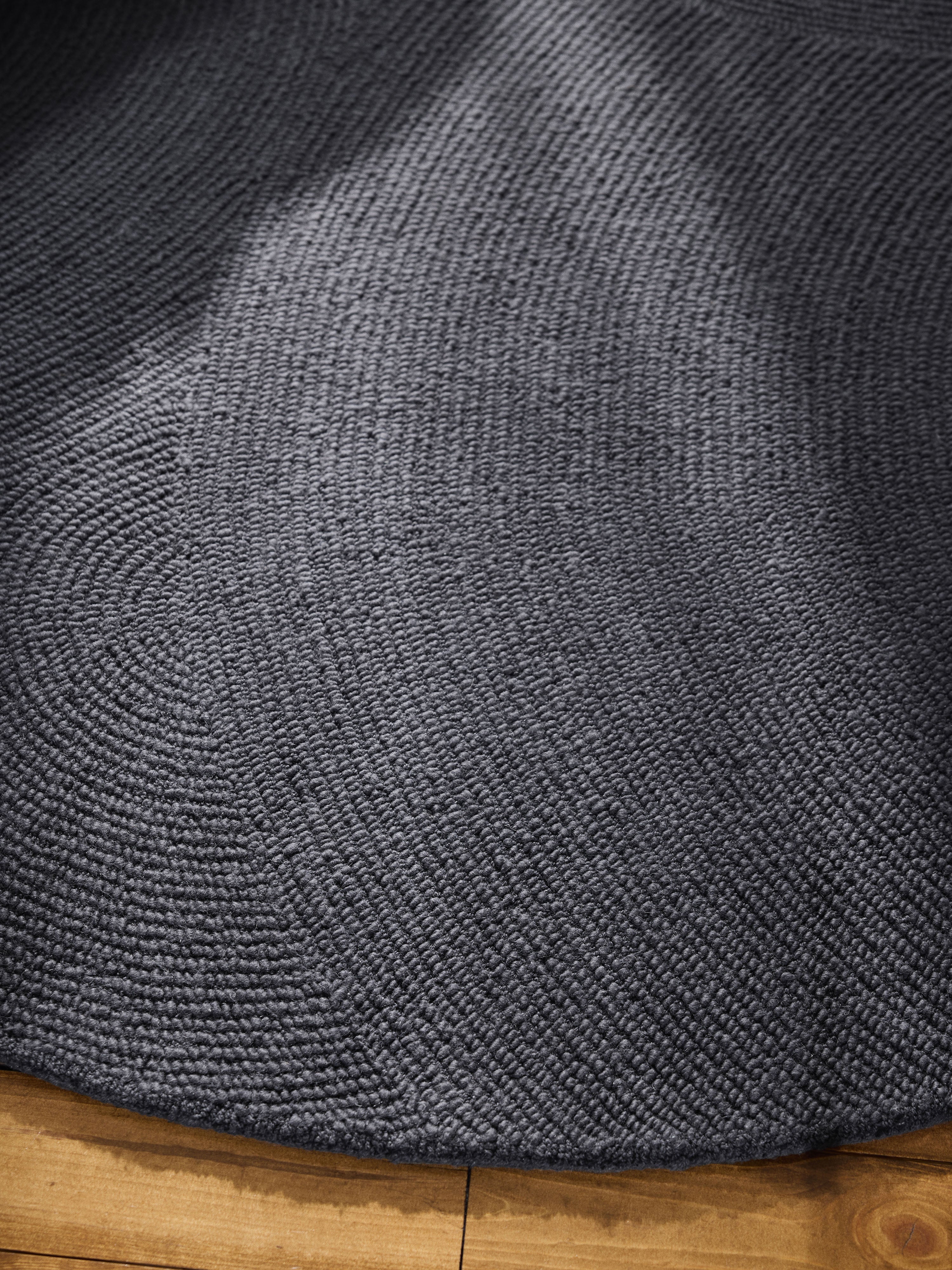 Eleni Round Hand-Tufted Wool Rug