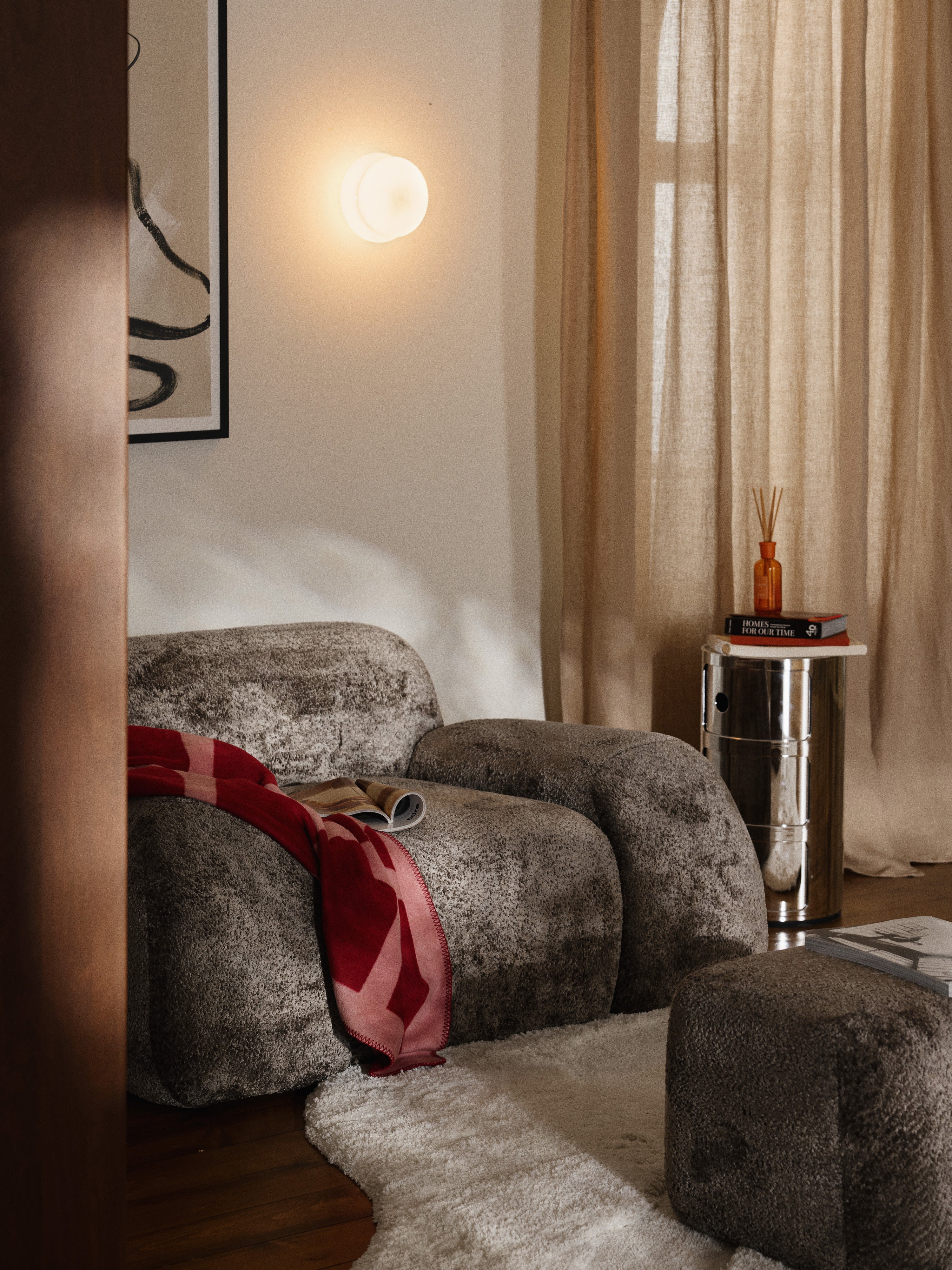 Baya Opal Glass Wall Lamp