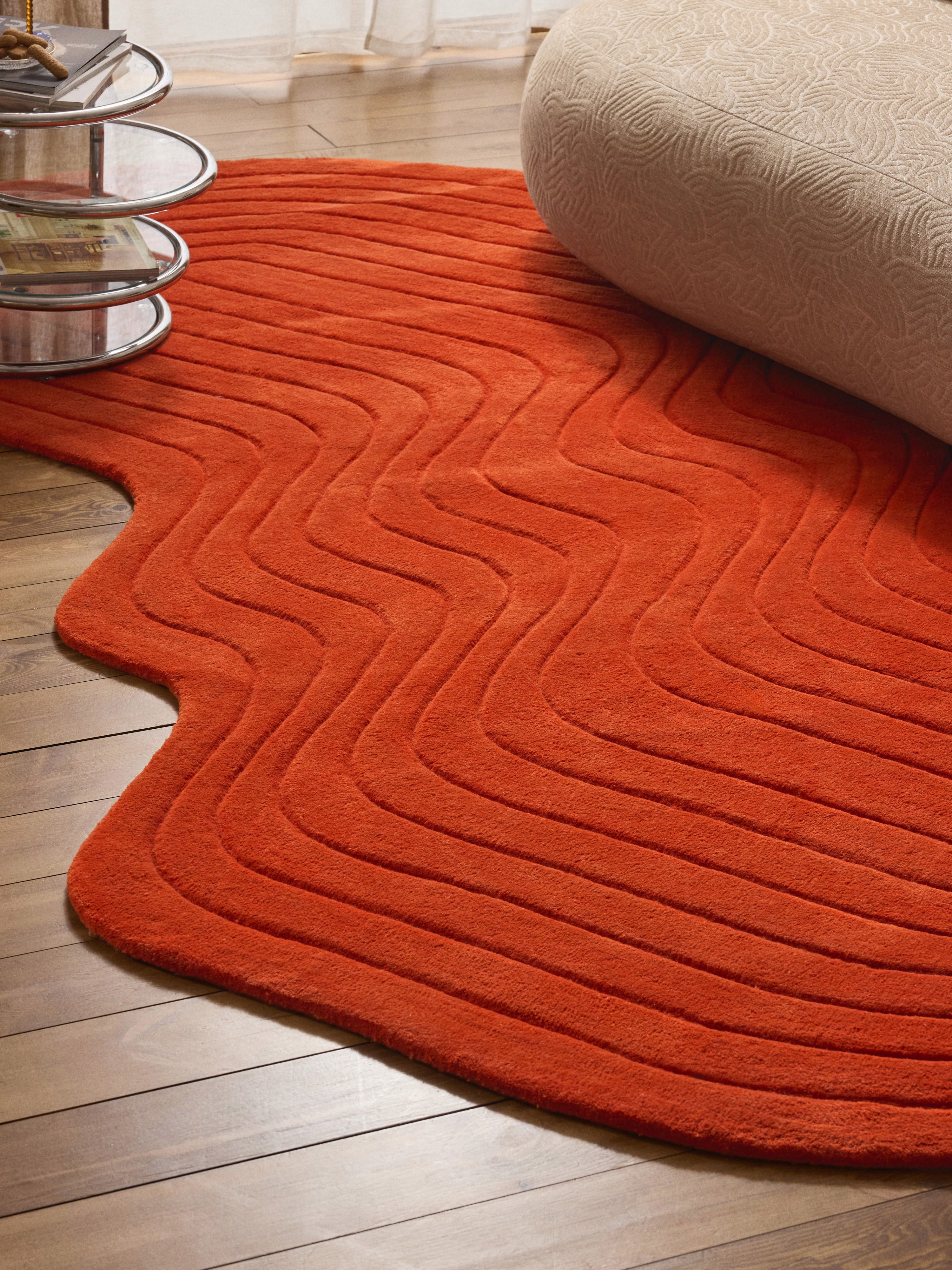 Aliza Organic-Shaped Hand-Tufted Wool Rug