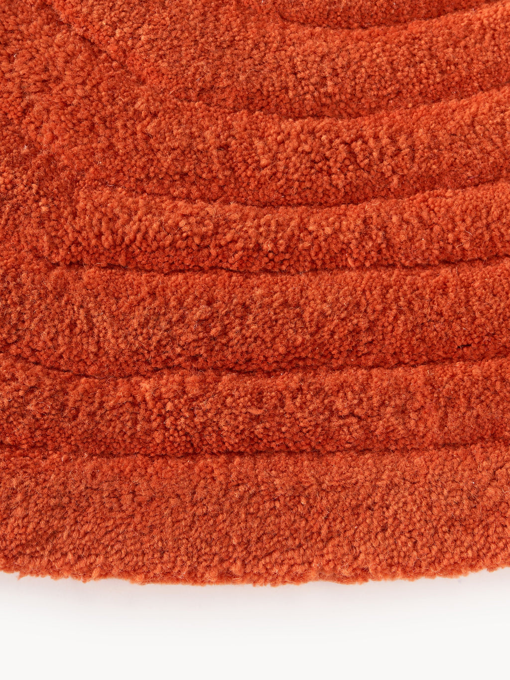 Aliza Organic-Shaped Hand-Tufted Wool Rug
