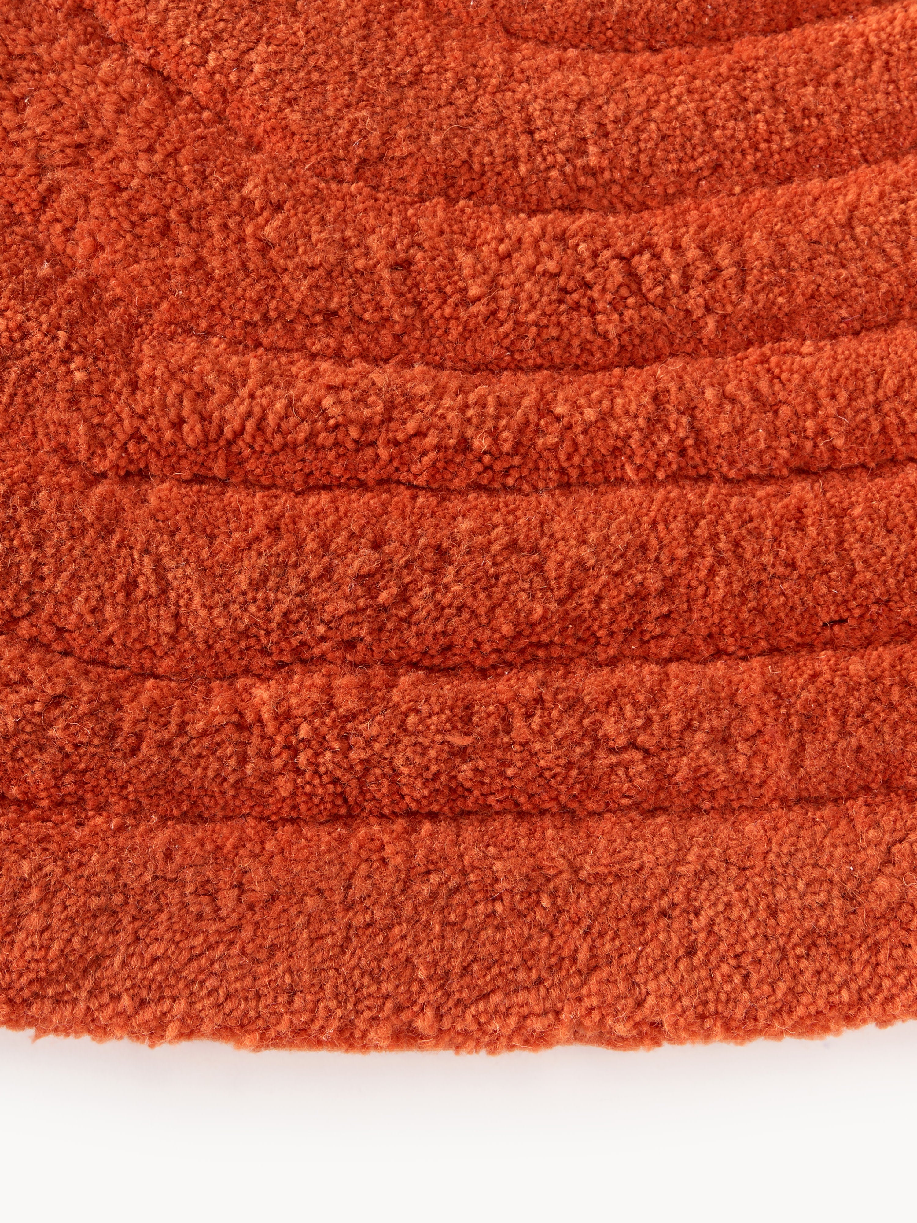 Aliza Organic-Shaped Hand-Tufted Wool Rug