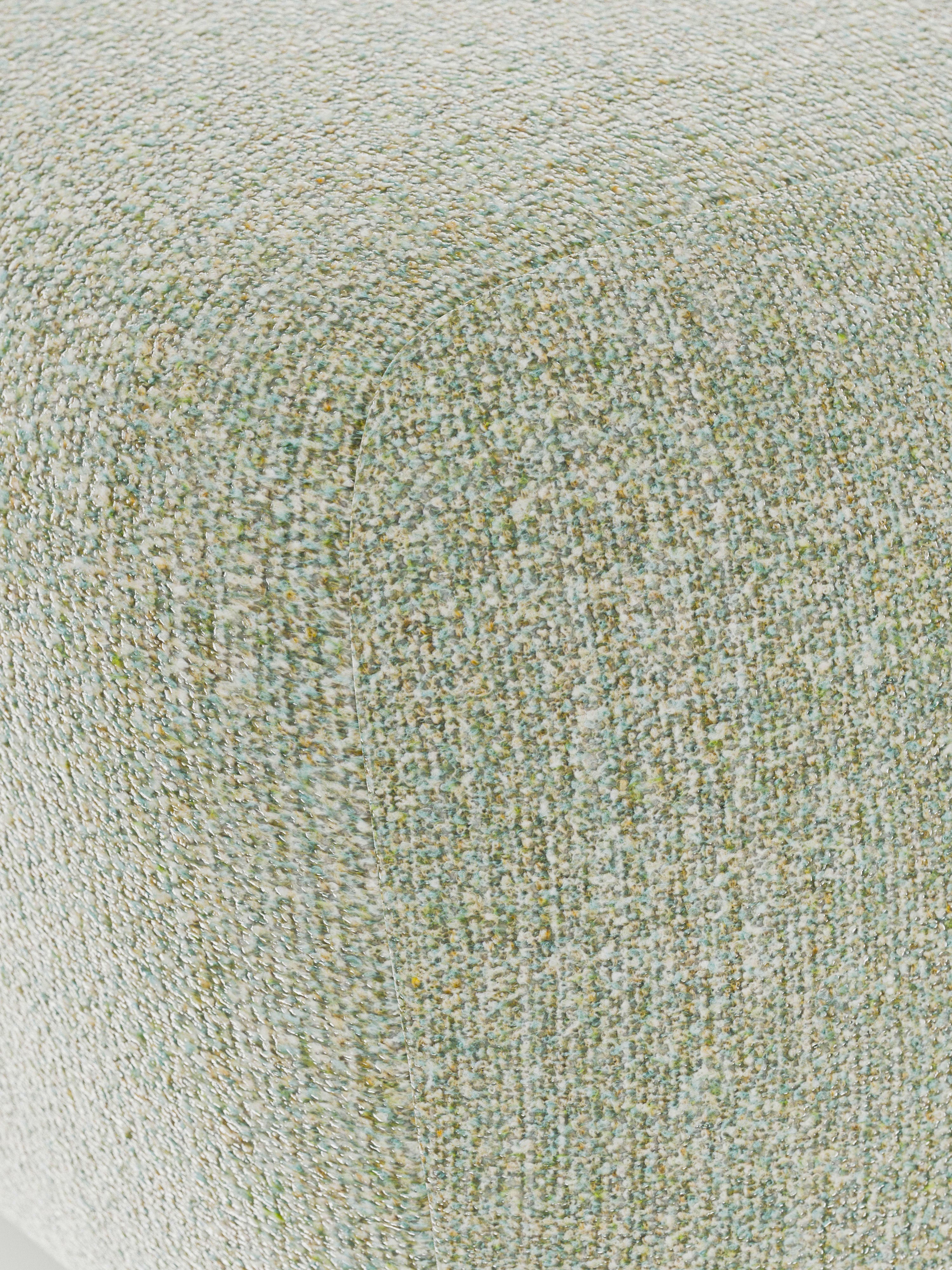 Wolke Oval Bouclé Ottoman