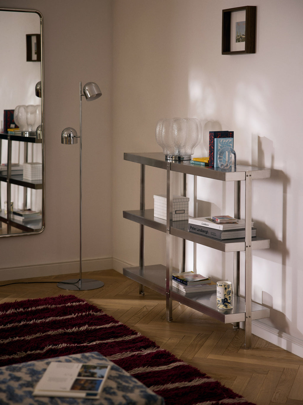 Vana Shelving Unit