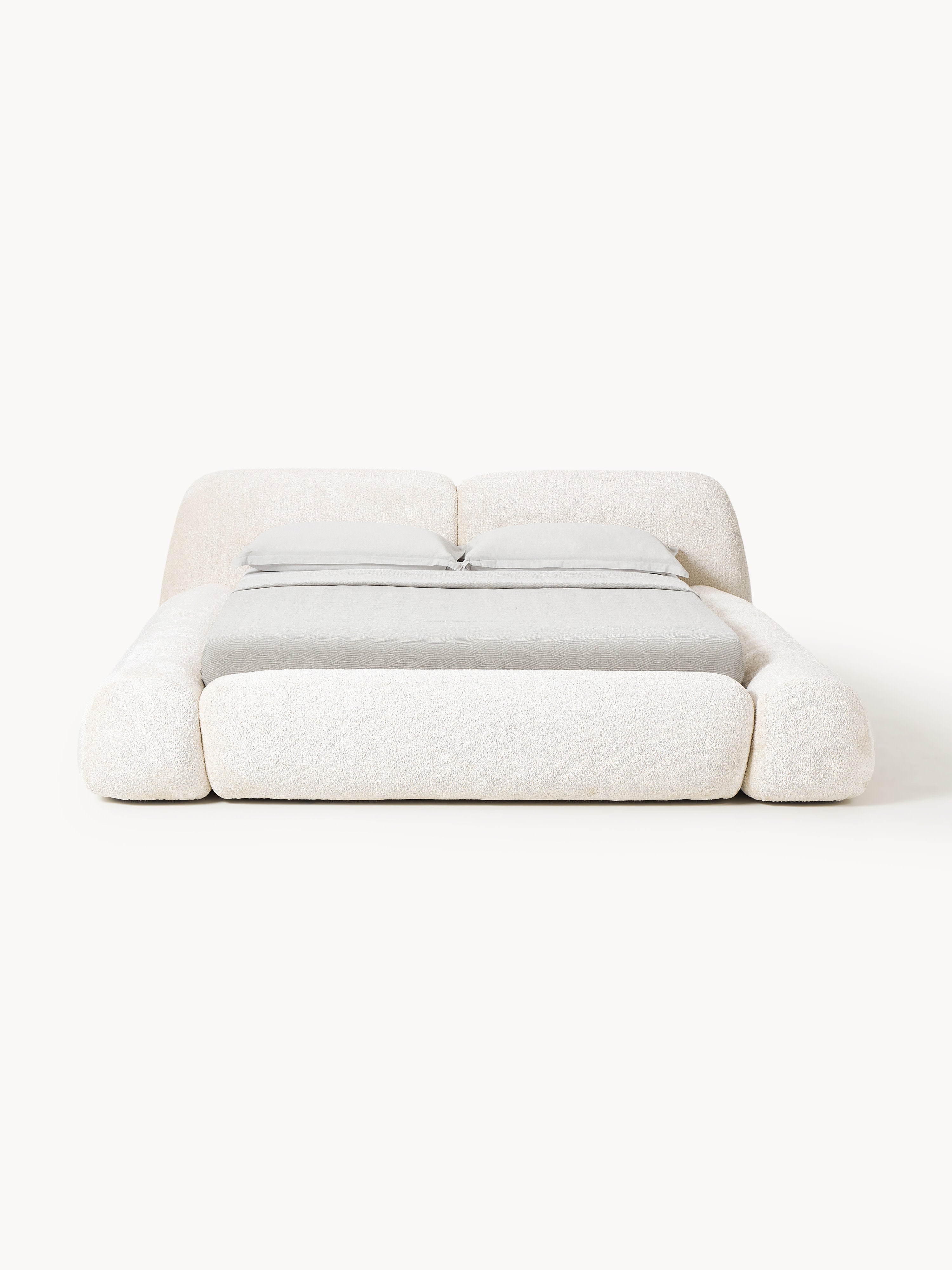Wolke Upholstered Teddy Bouclé Bed