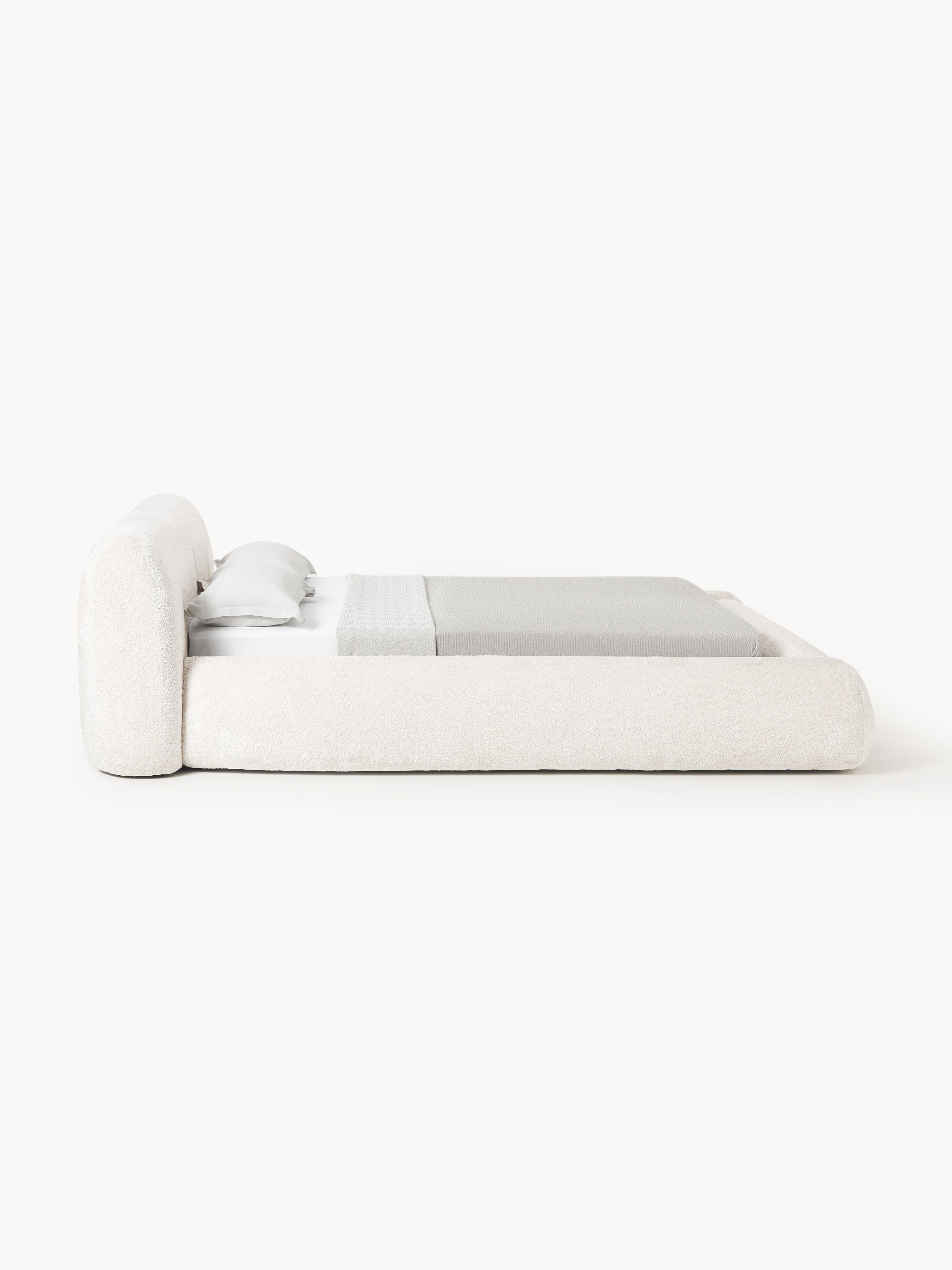 Wolke Upholstered Teddy Bouclé Bed