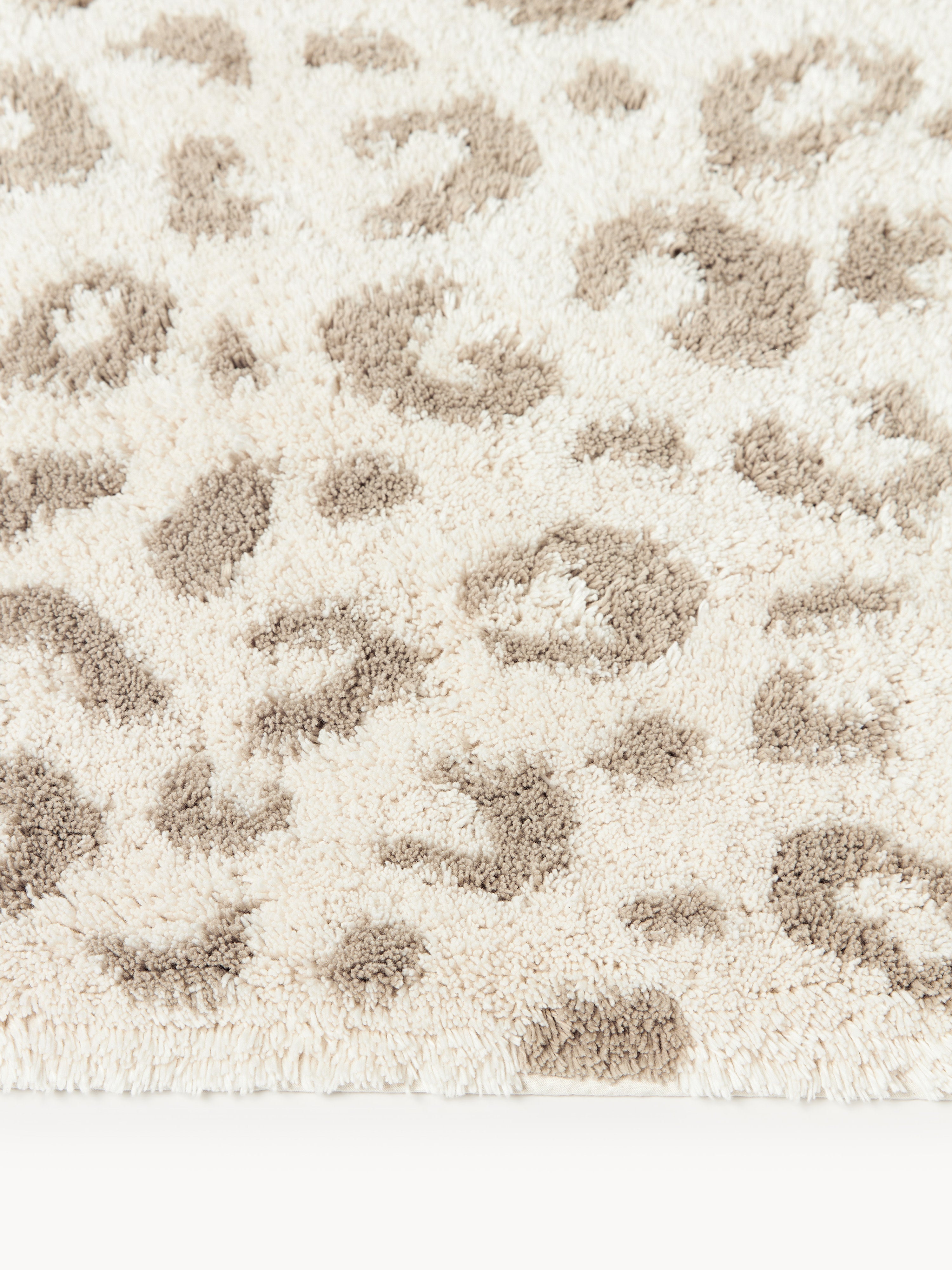 Leo Non-Slip Bath Mat
