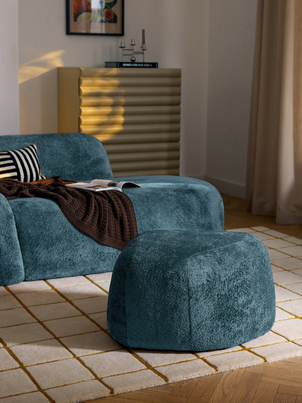 Wolke Oval Teddy Bouclé Ottoman