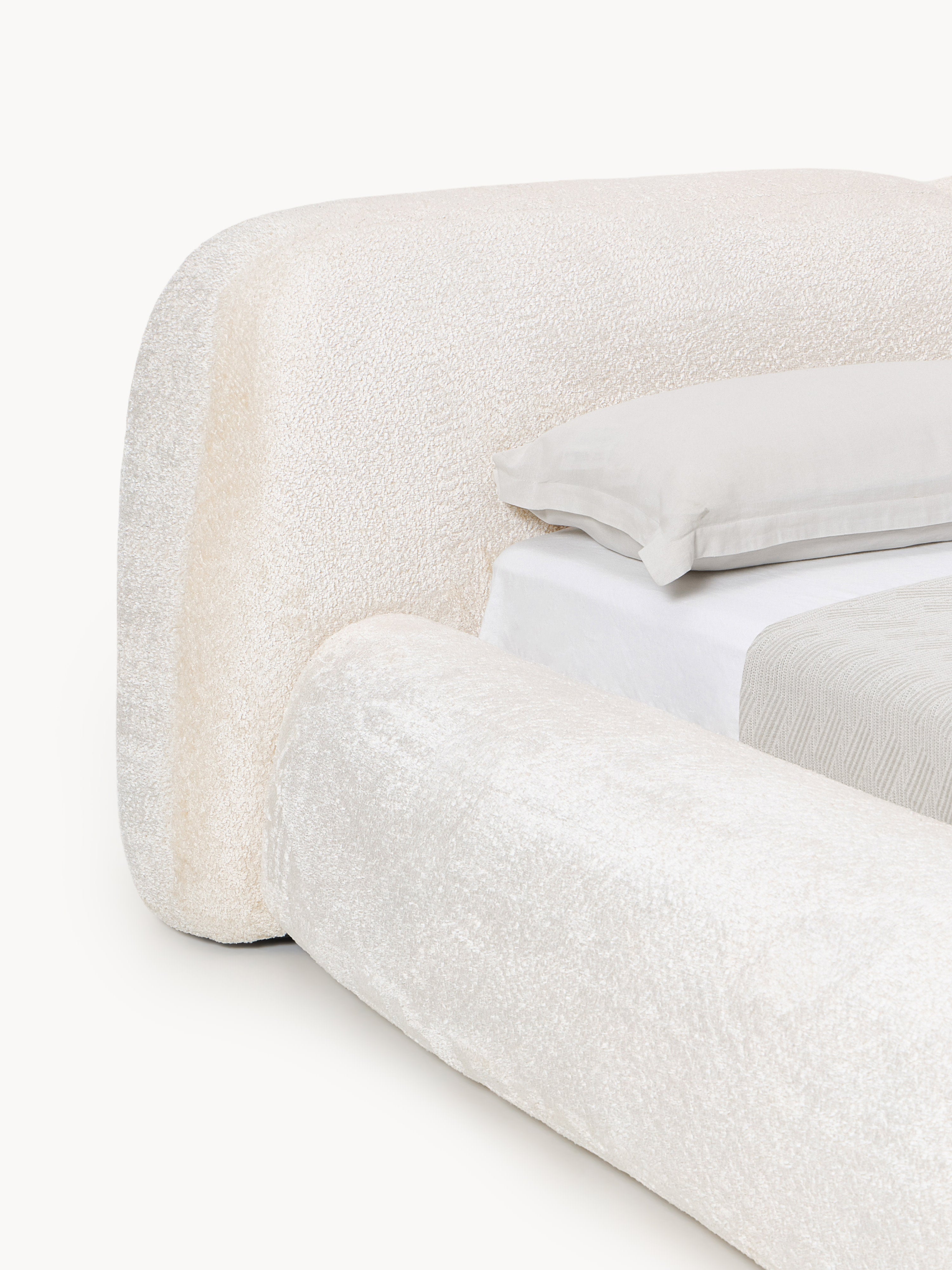 Wolke Upholstered Teddy Bouclé Bed with Storage