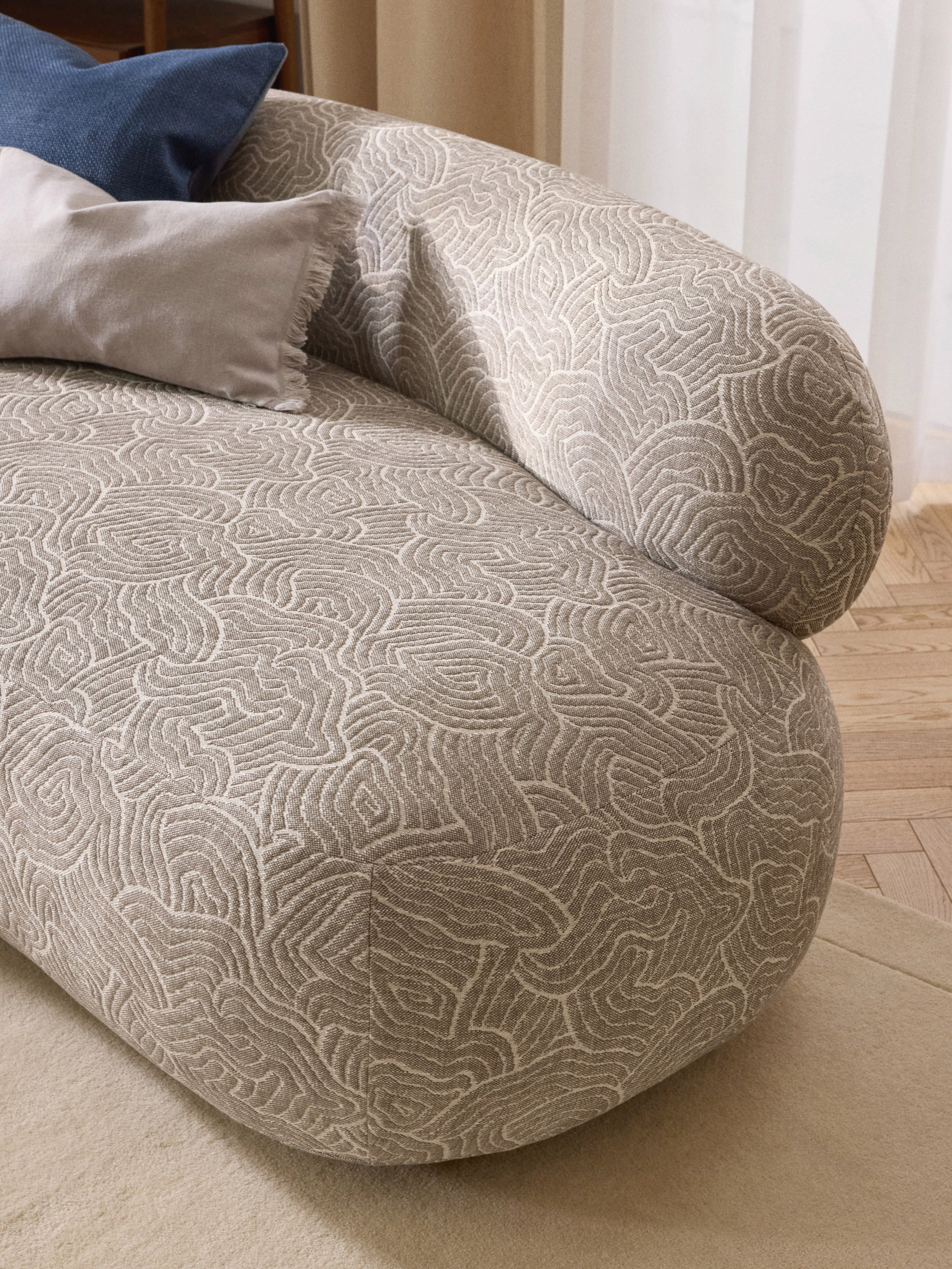 Alba Sofa (2-seater)