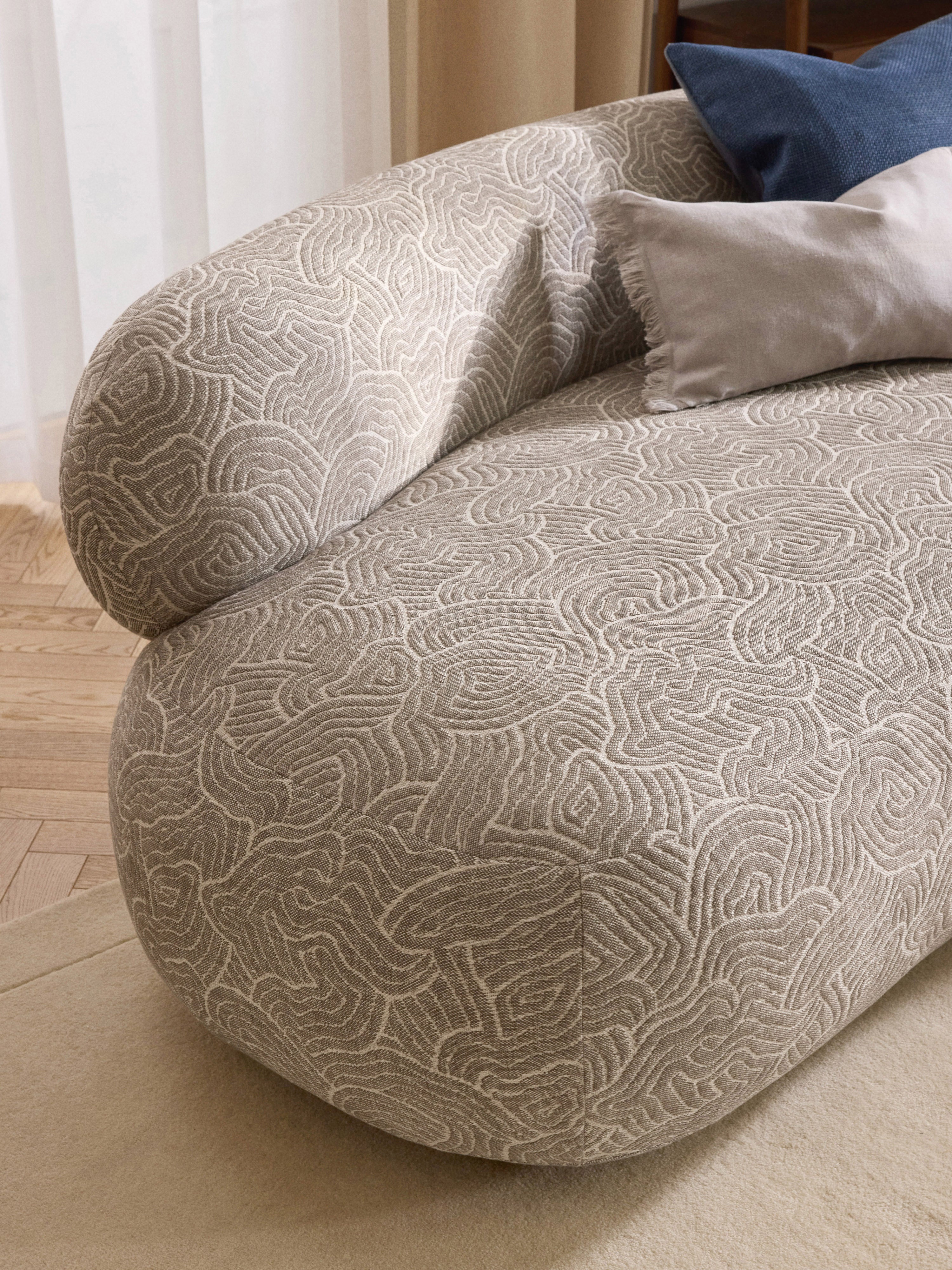 Alba Sofa (2-seater)