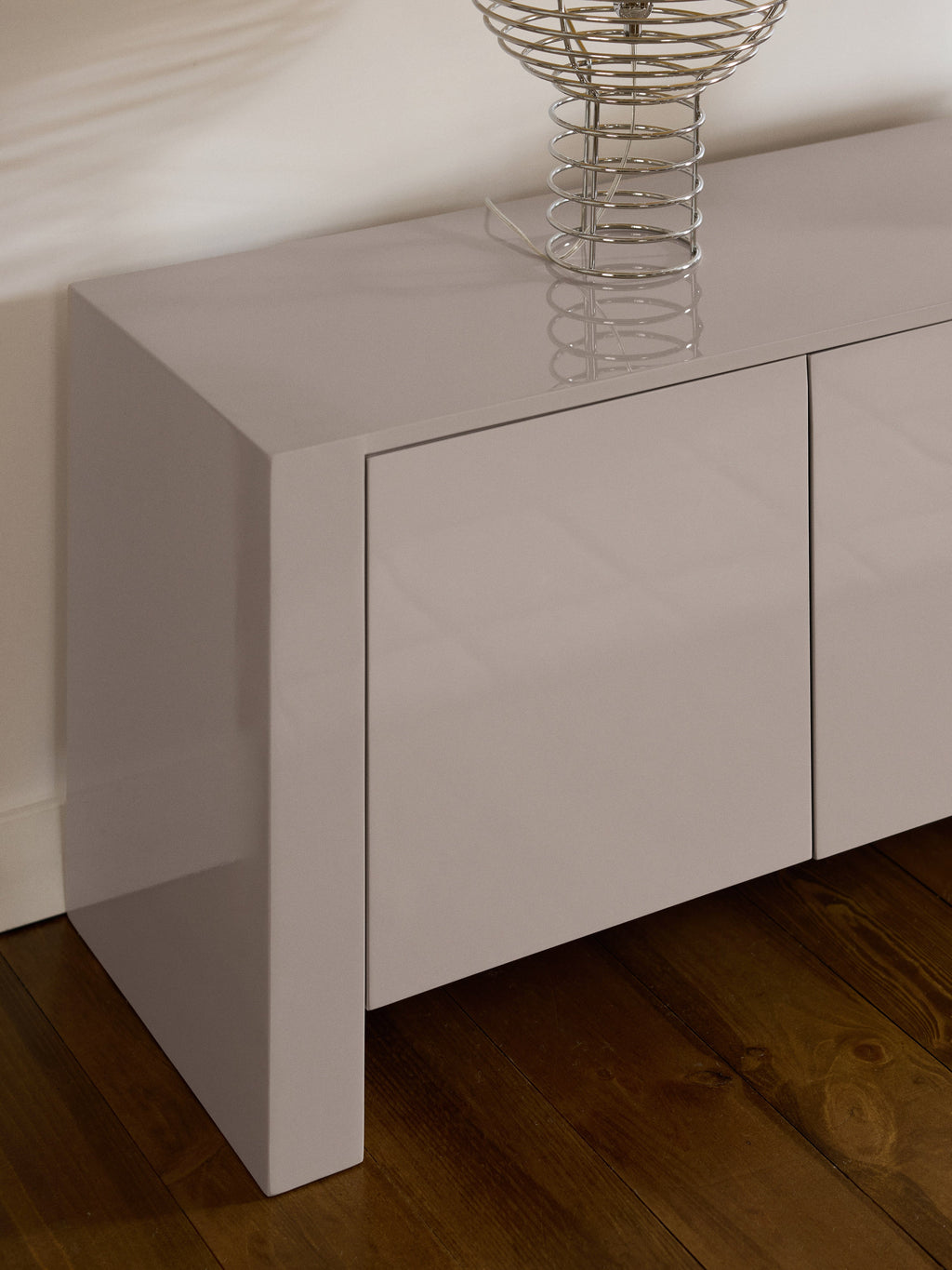 Liv TV Stand
