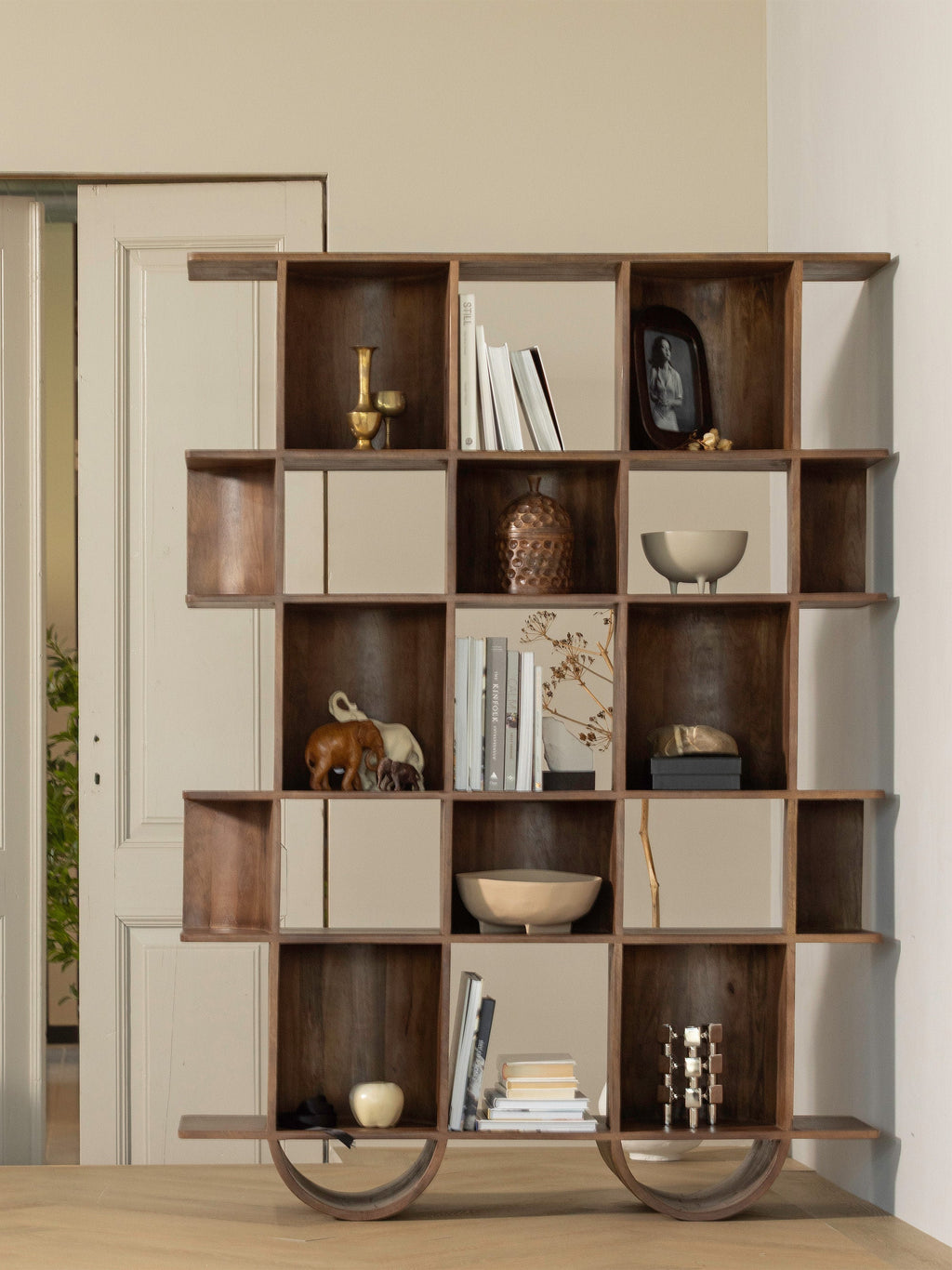 Sinne Mango Wood Shelving Unit