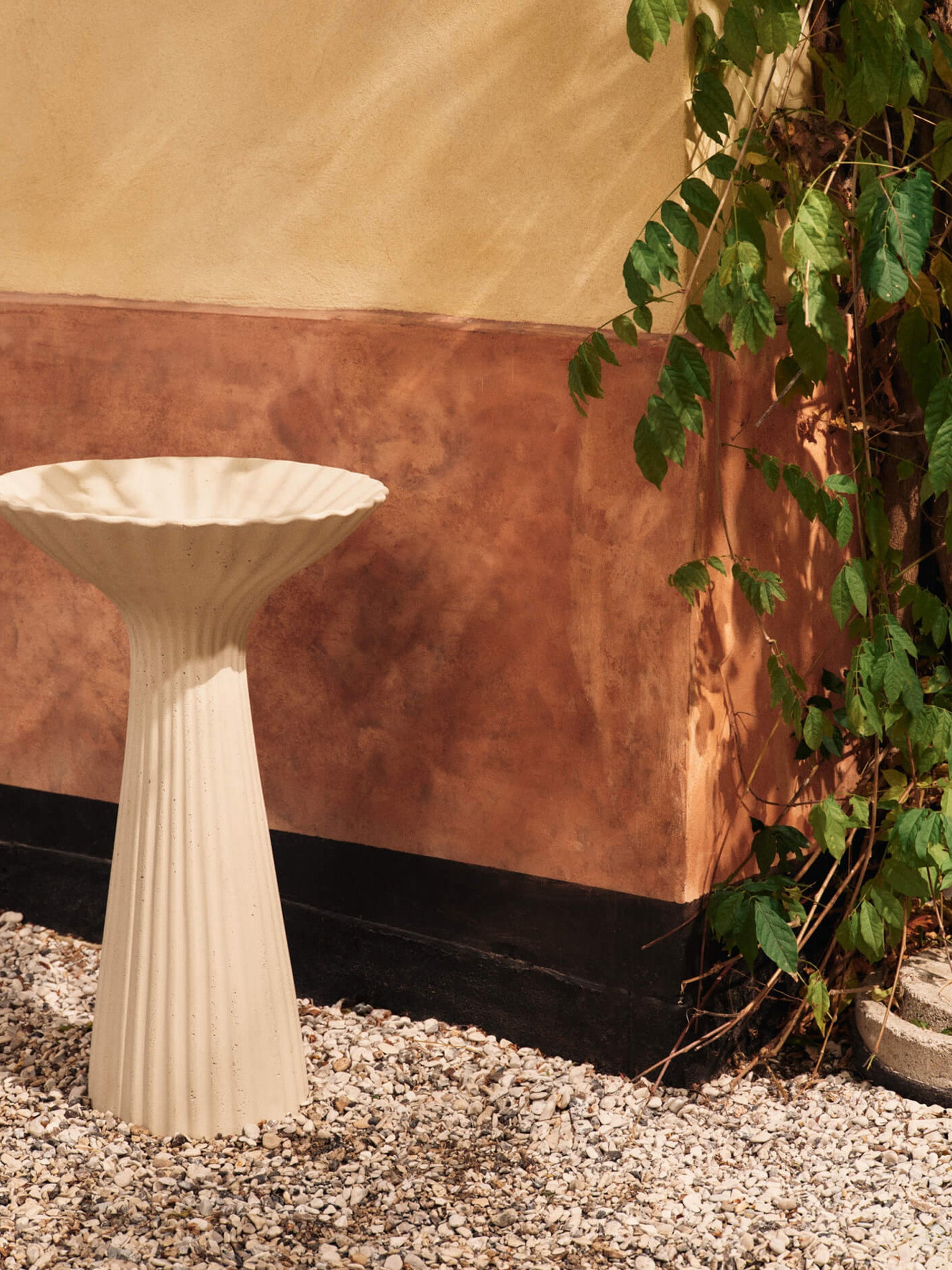 Fountain Pedestal Bowl