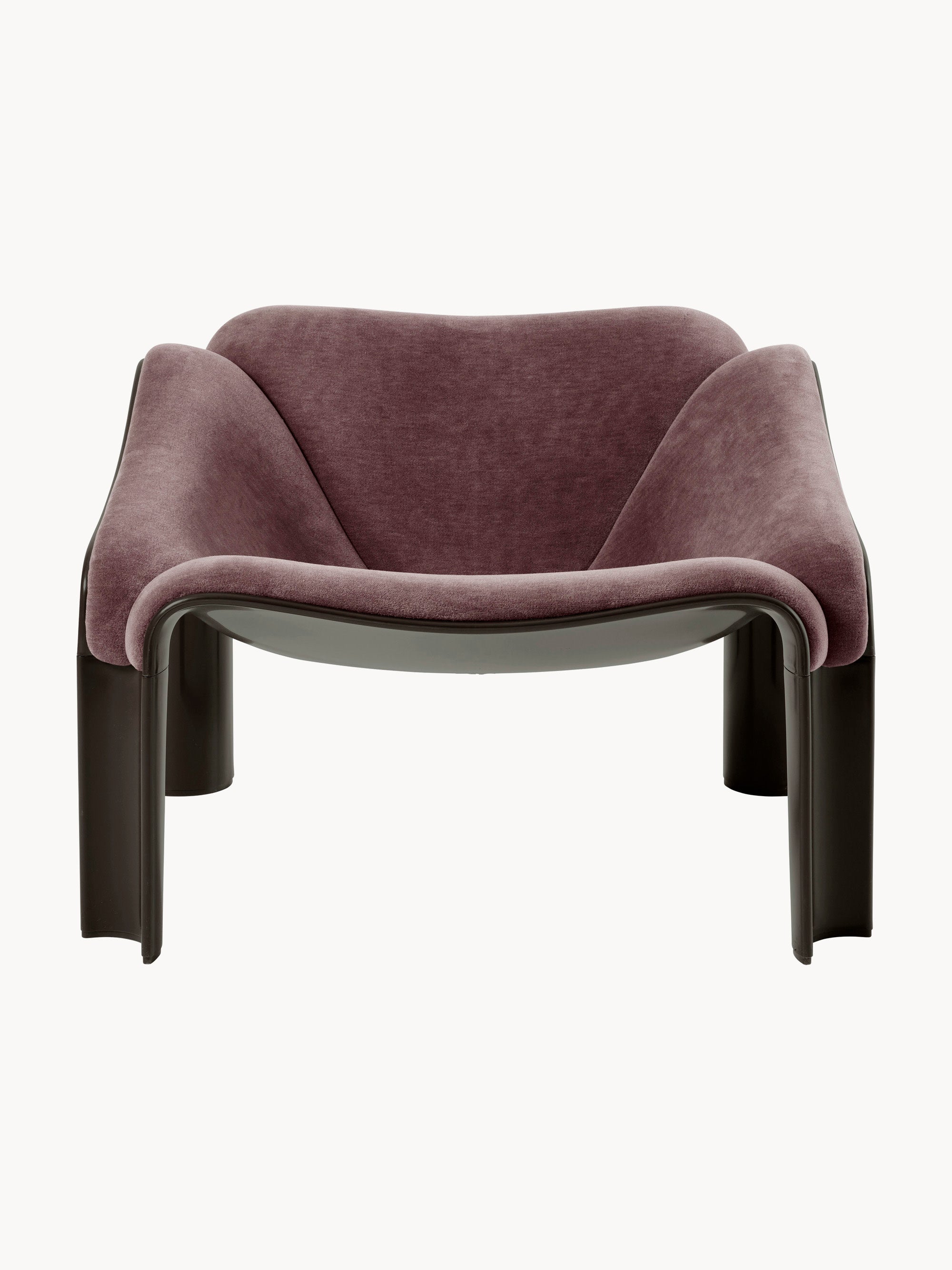 F300 Lounge Chair