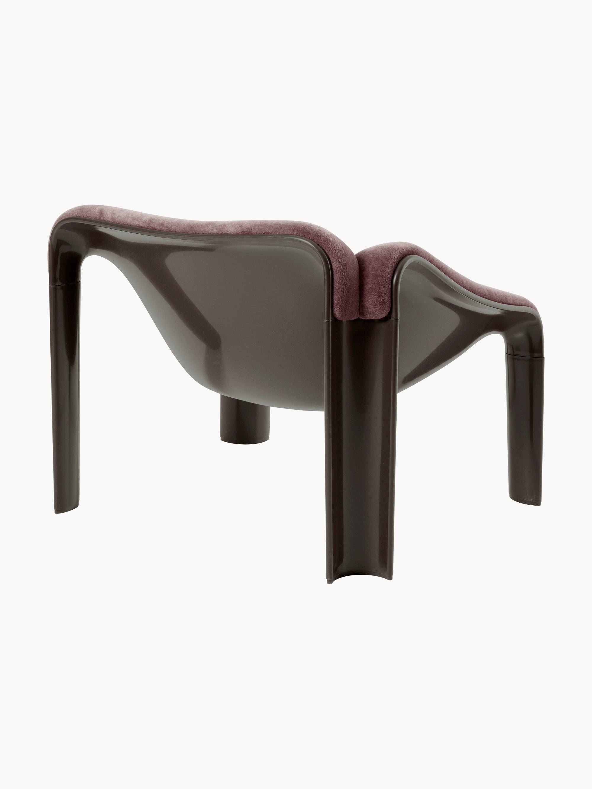 F300 Lounge Chair