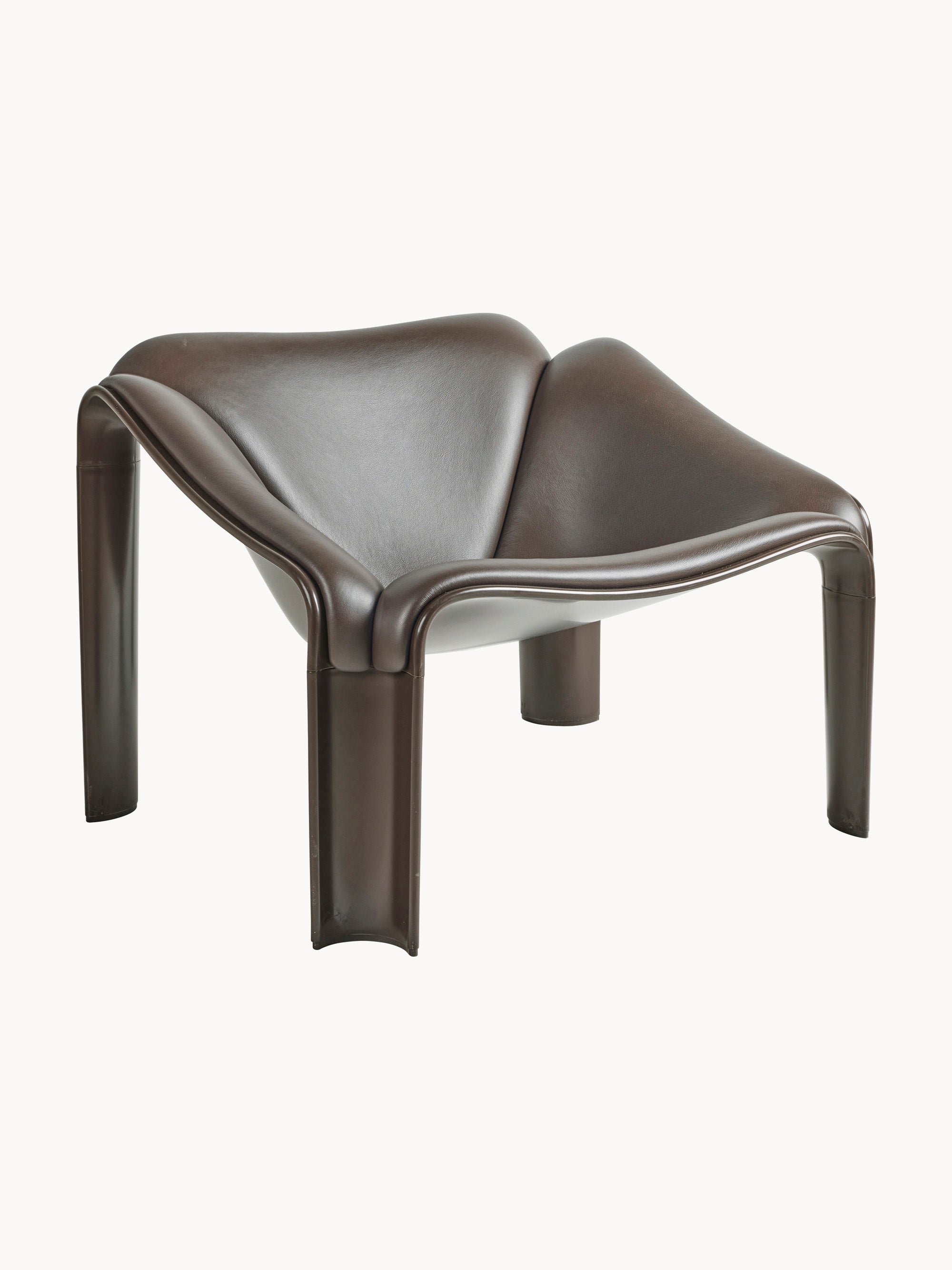F300 Leather Lounge Chair