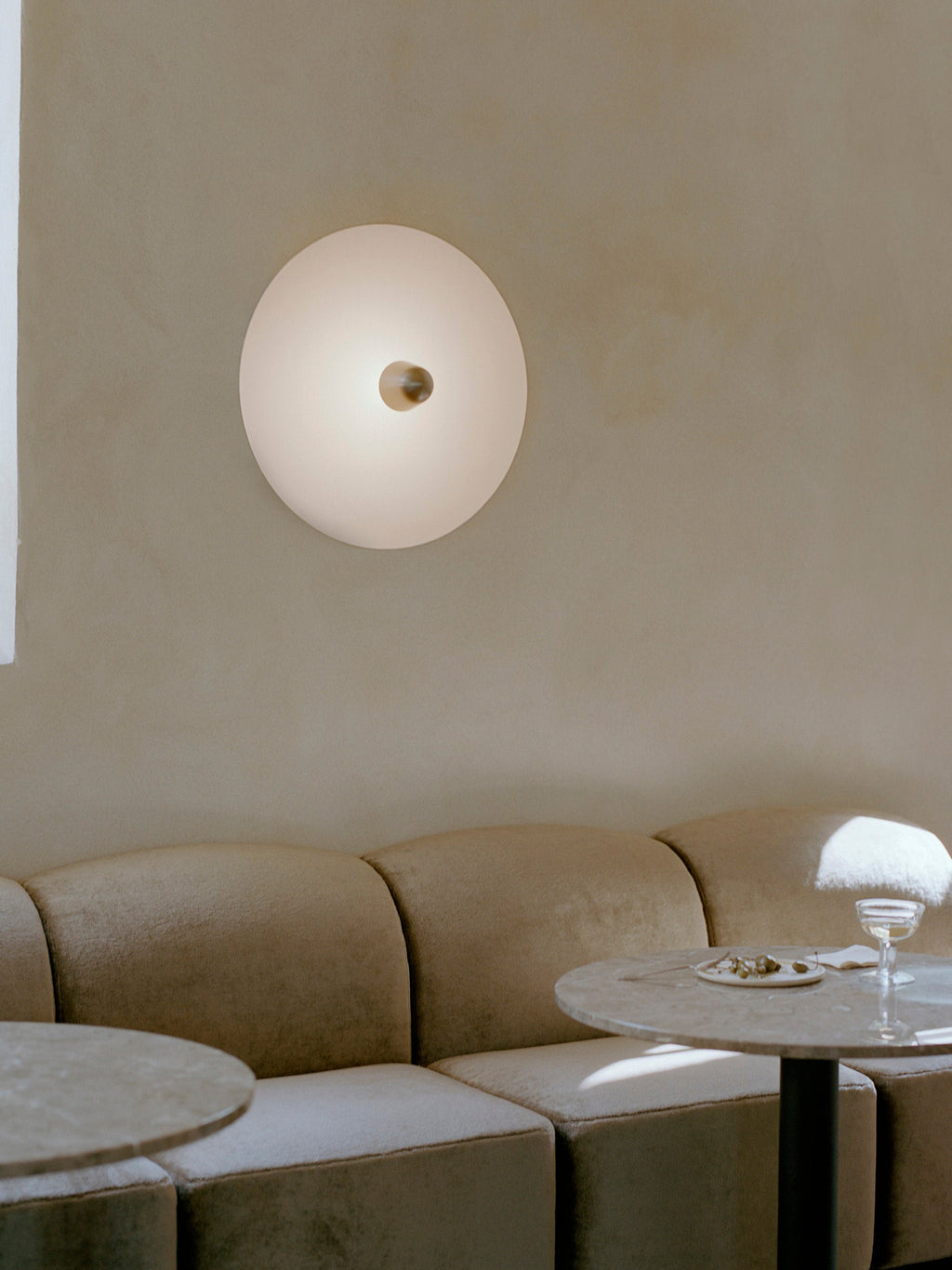 Kantarell Handmade LED Wall and Ceiling Lamp, Dimmable