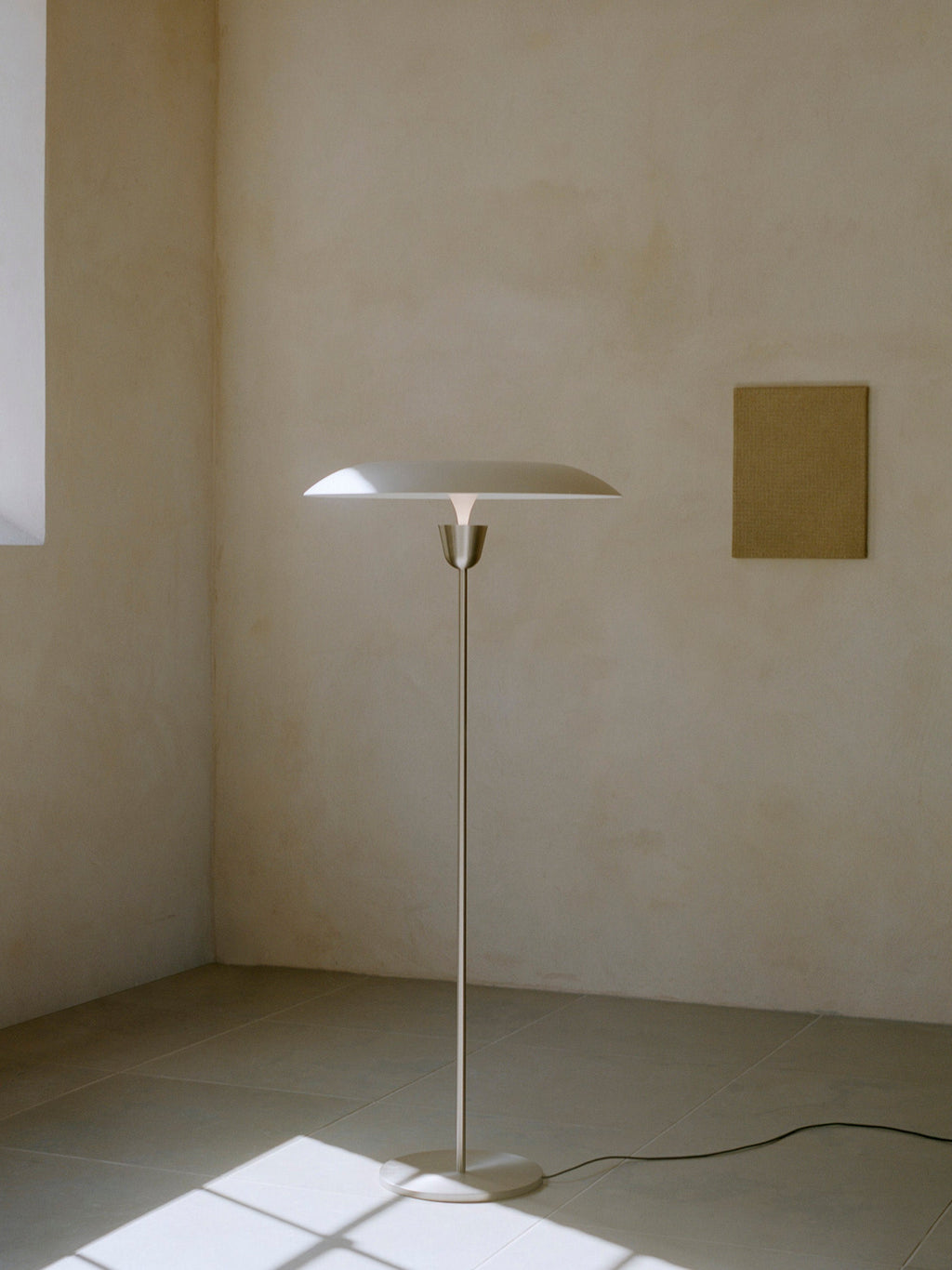 Kantarell Handmade LED Floor Lamp, Dimmable